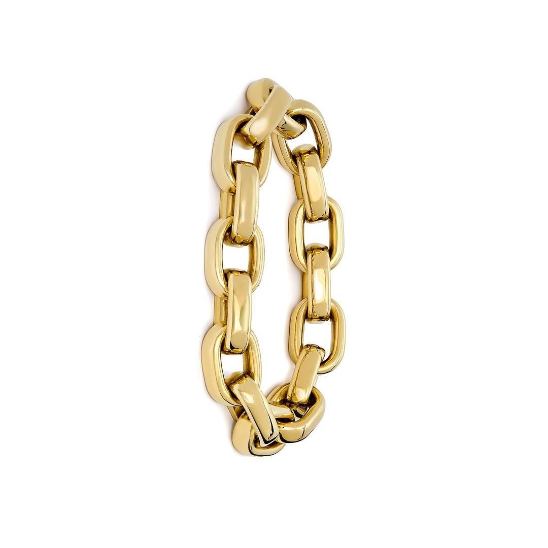 Atrevida pulsera de eslabones dorados Contemporáneo en venta