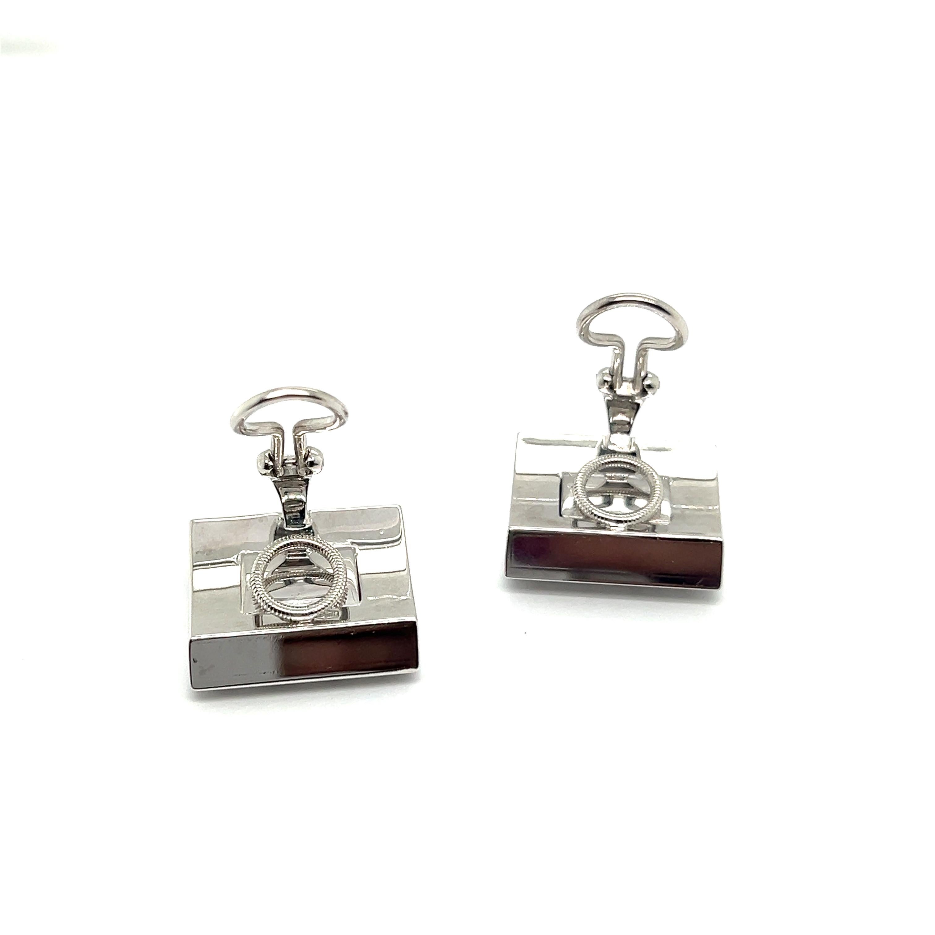  Bold Graphic Earrings with Diamonds in 18 Karat White Gold by Majo Fruithof For Sale 4