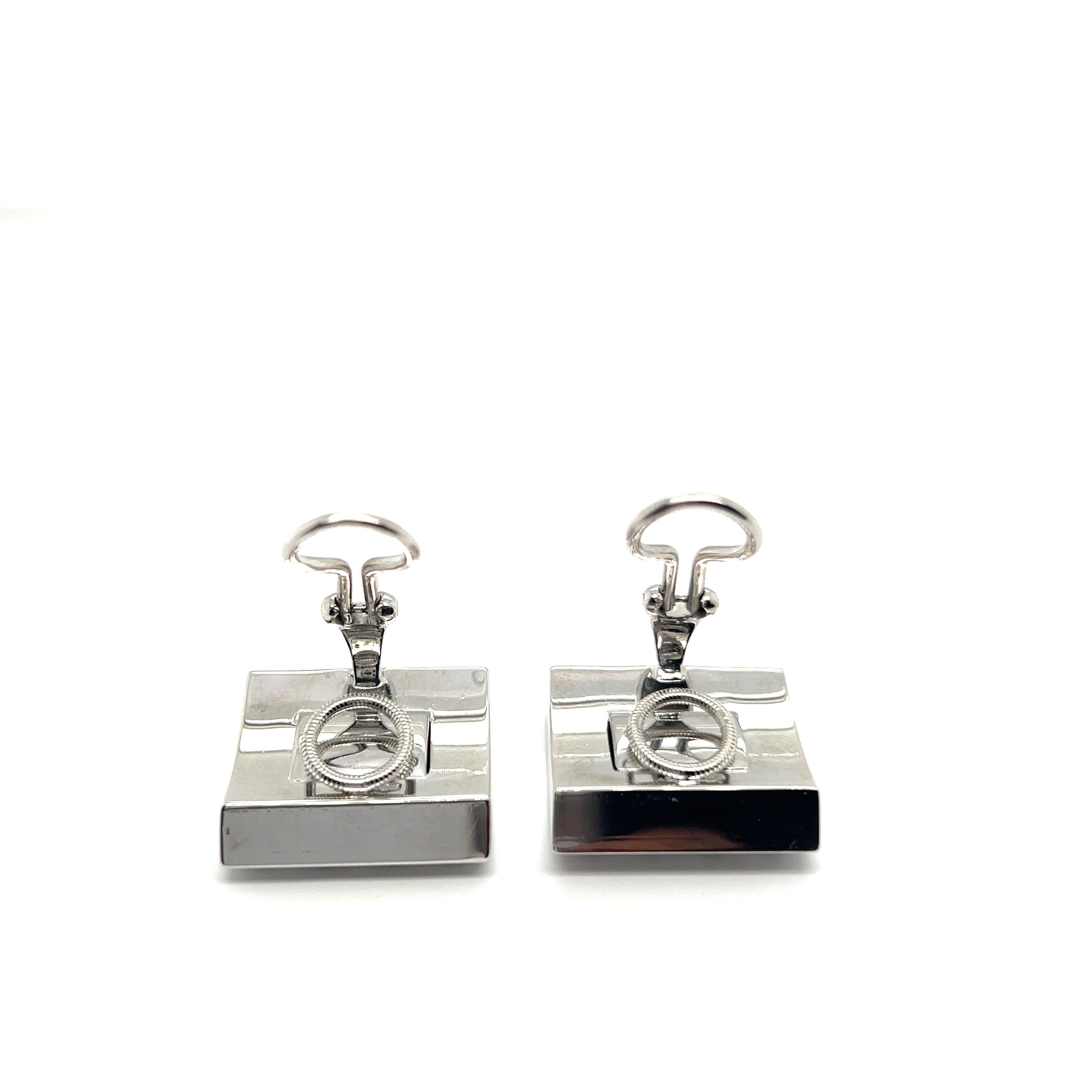  Bold Graphic Earrings with Diamonds in 18 Karat White Gold by Majo Fruithof For Sale 5