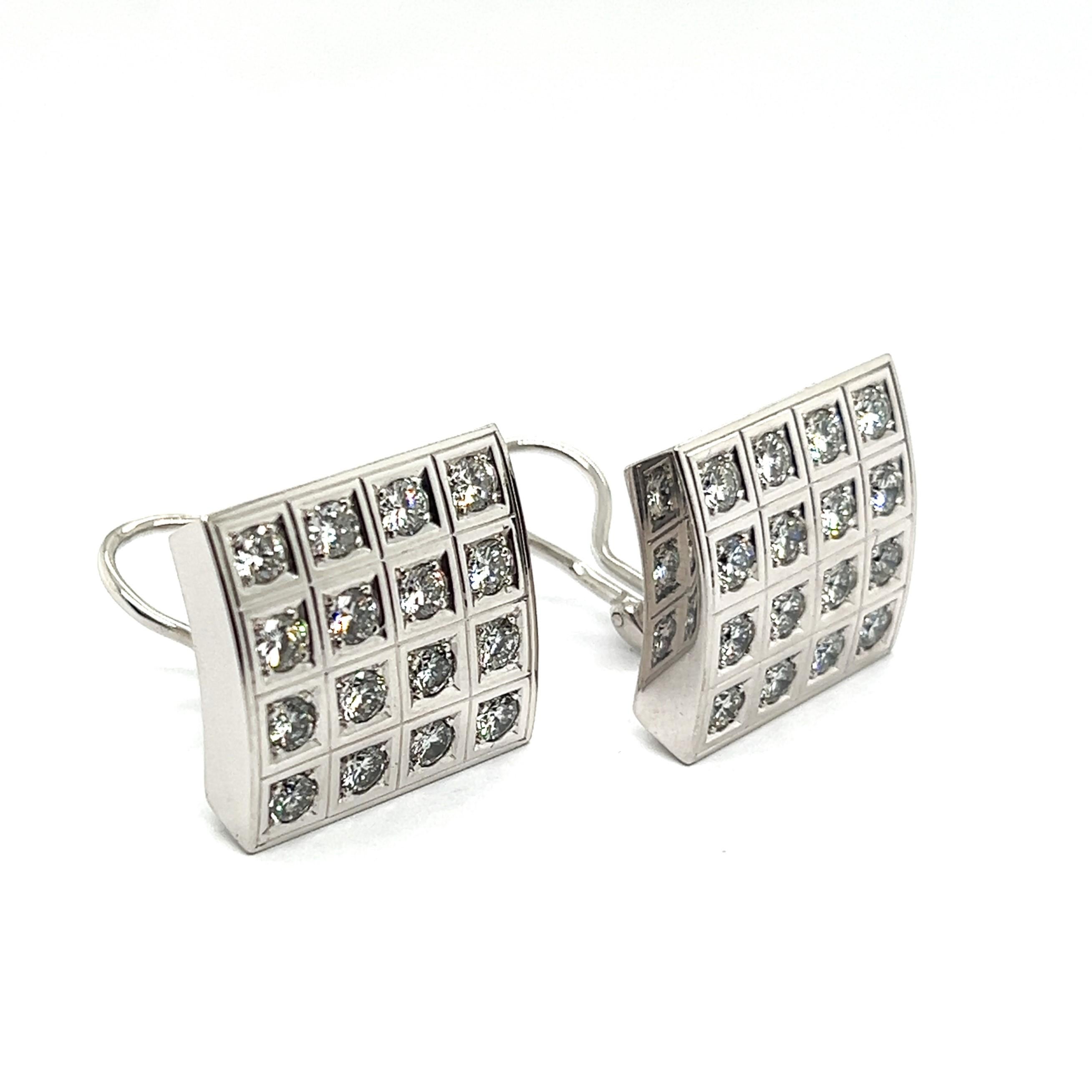  Bold Graphic Earrings with Diamonds in 18 Karat White Gold by Majo Fruithof In Excellent Condition For Sale In Lucerne, CH