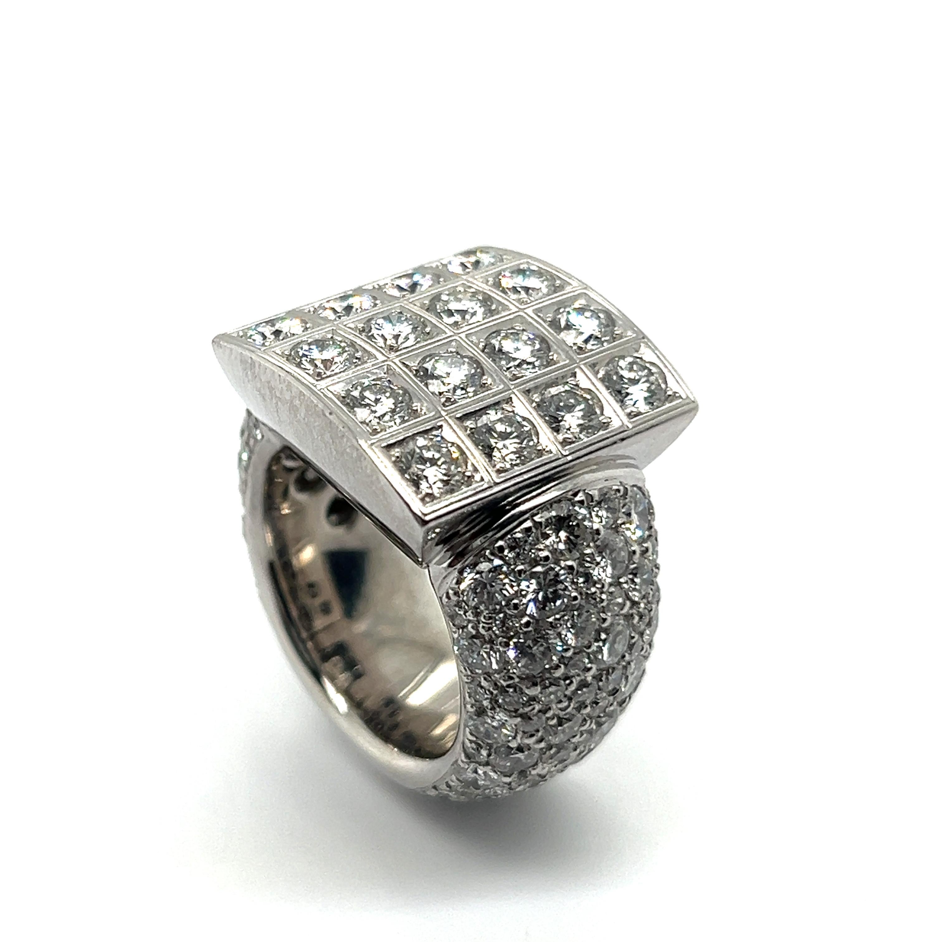 Bold Graphic Ring with Diamonds in 18 Karat White Gold by Majo Fruithof For Sale 5