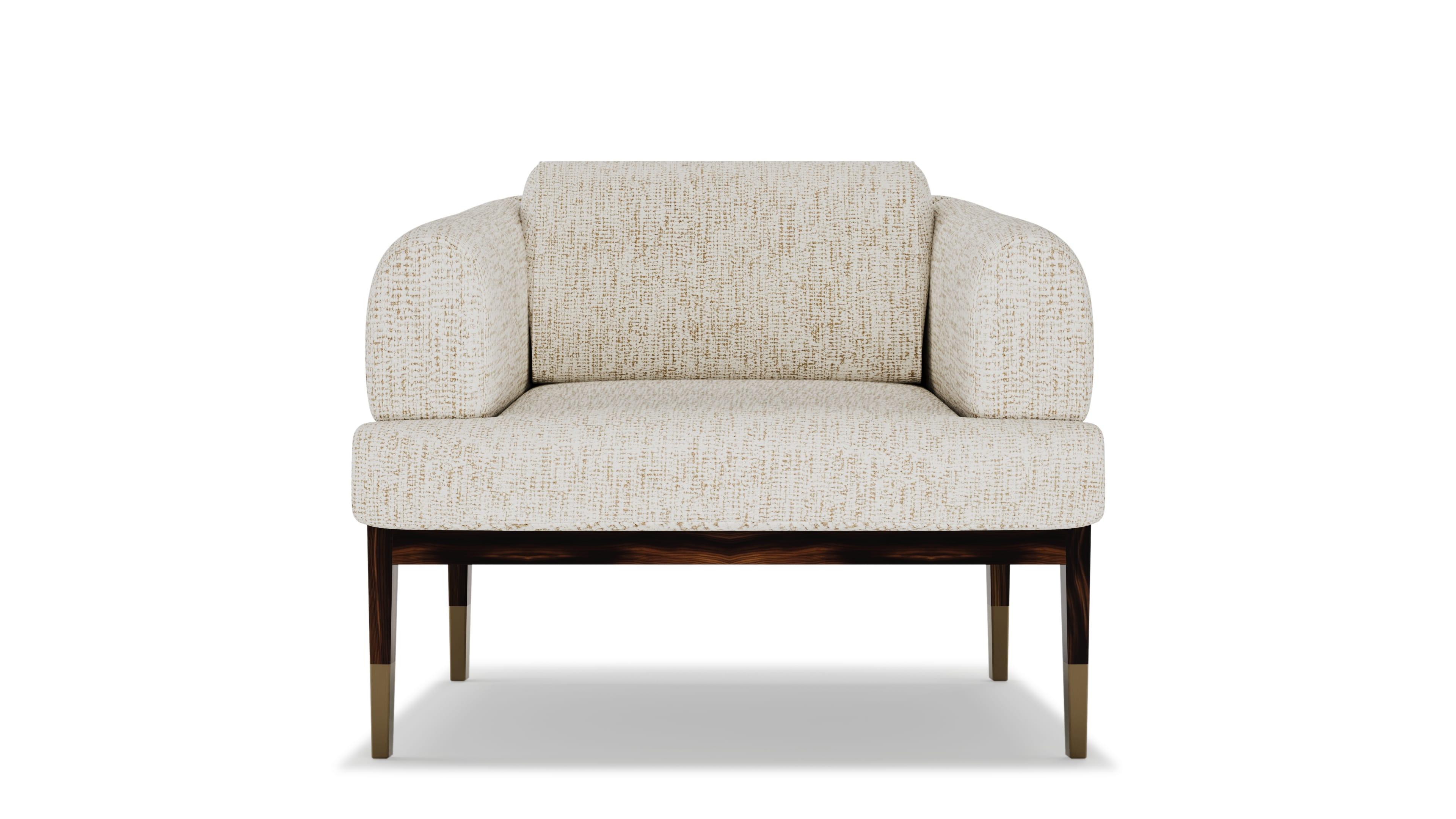 Le fauteuil Gulliver est une expression raffinée de l'élégance moderne et du confort, conçu pour apporter une sophistication sans effort à tout espace de vie. Avec sa silhouette structurée, son rembourrage moelleux et son cadre en bois épuré aux