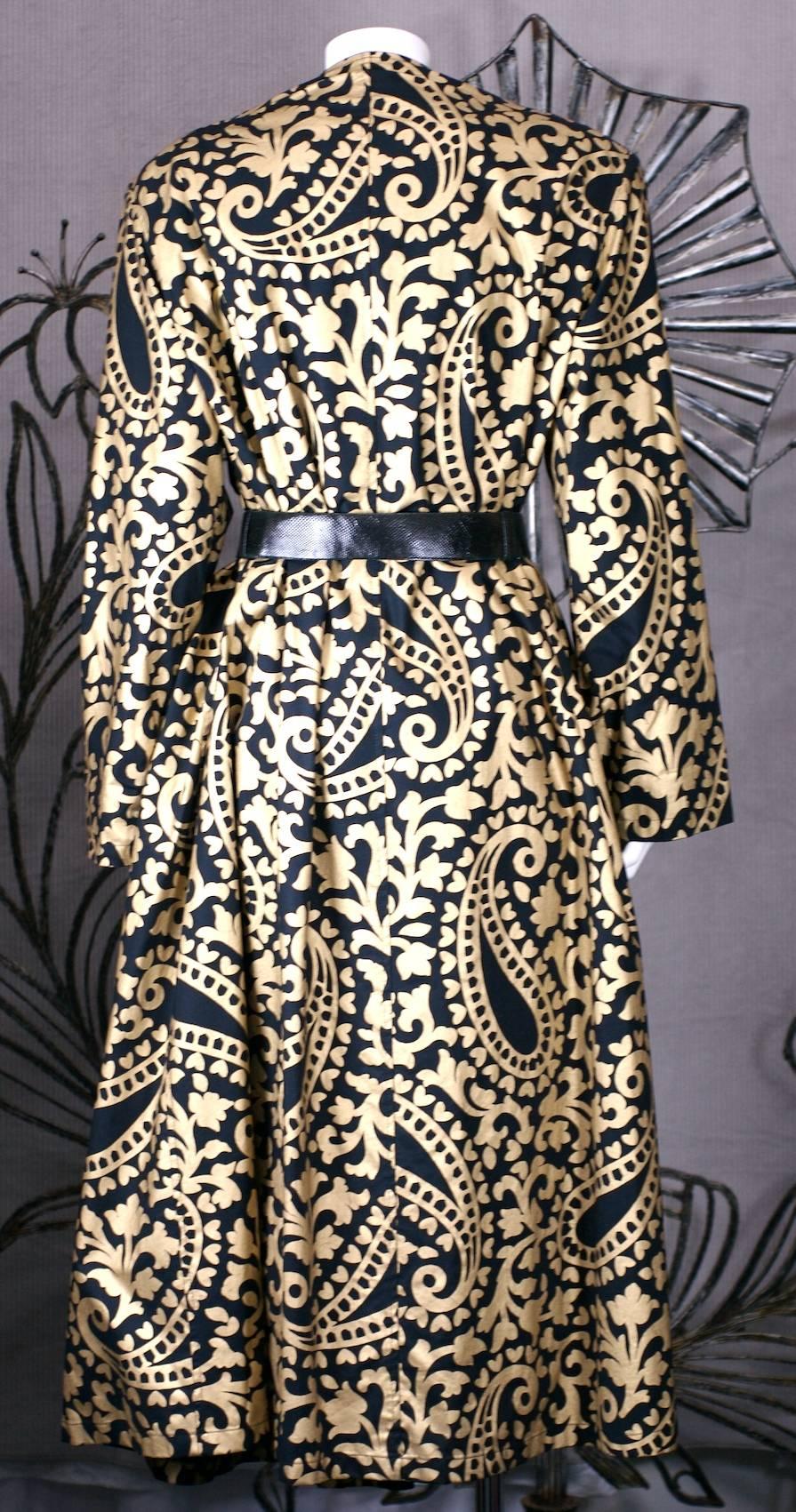 Bold Italian Gold and Black Paisley Print Coat In Good Condition For Sale In New York, NY