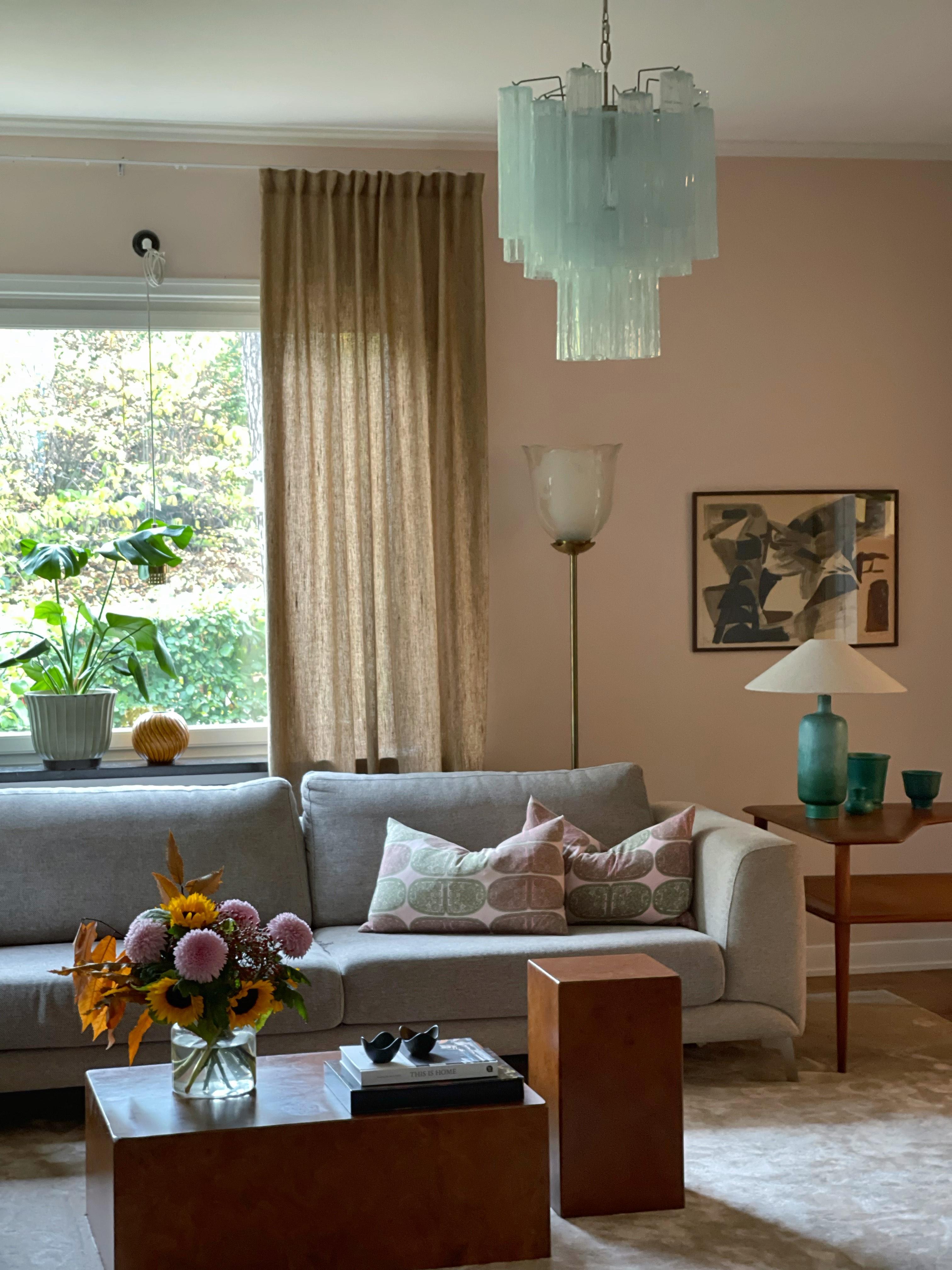 Mid-Century moderno Audace lampadario di Murano nello stile di Venini. dimensioni medio-piccole. in vendita