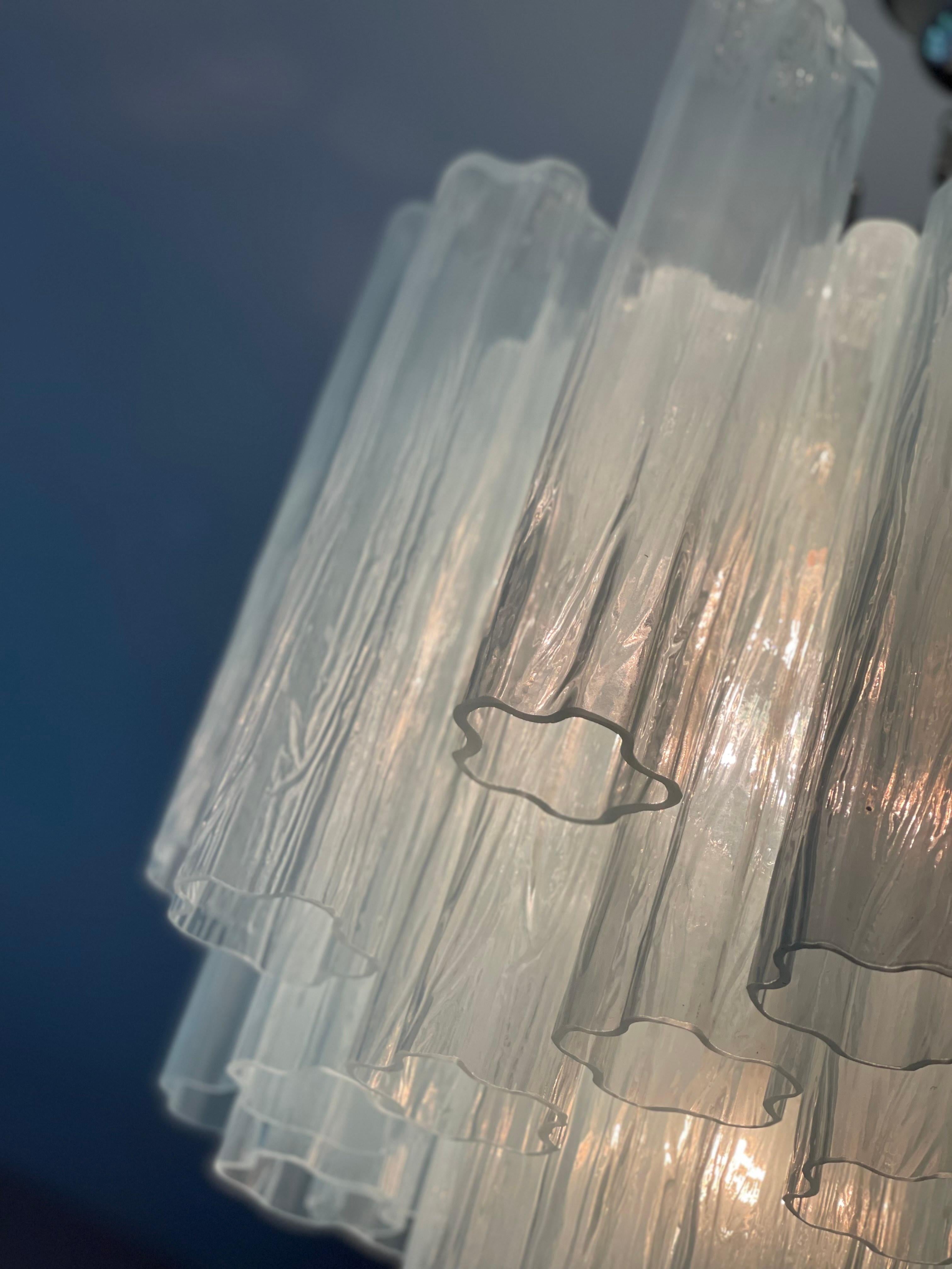 Audace lampadario di Murano nello stile di Venini. dimensioni medio-piccole. in vendita 1
