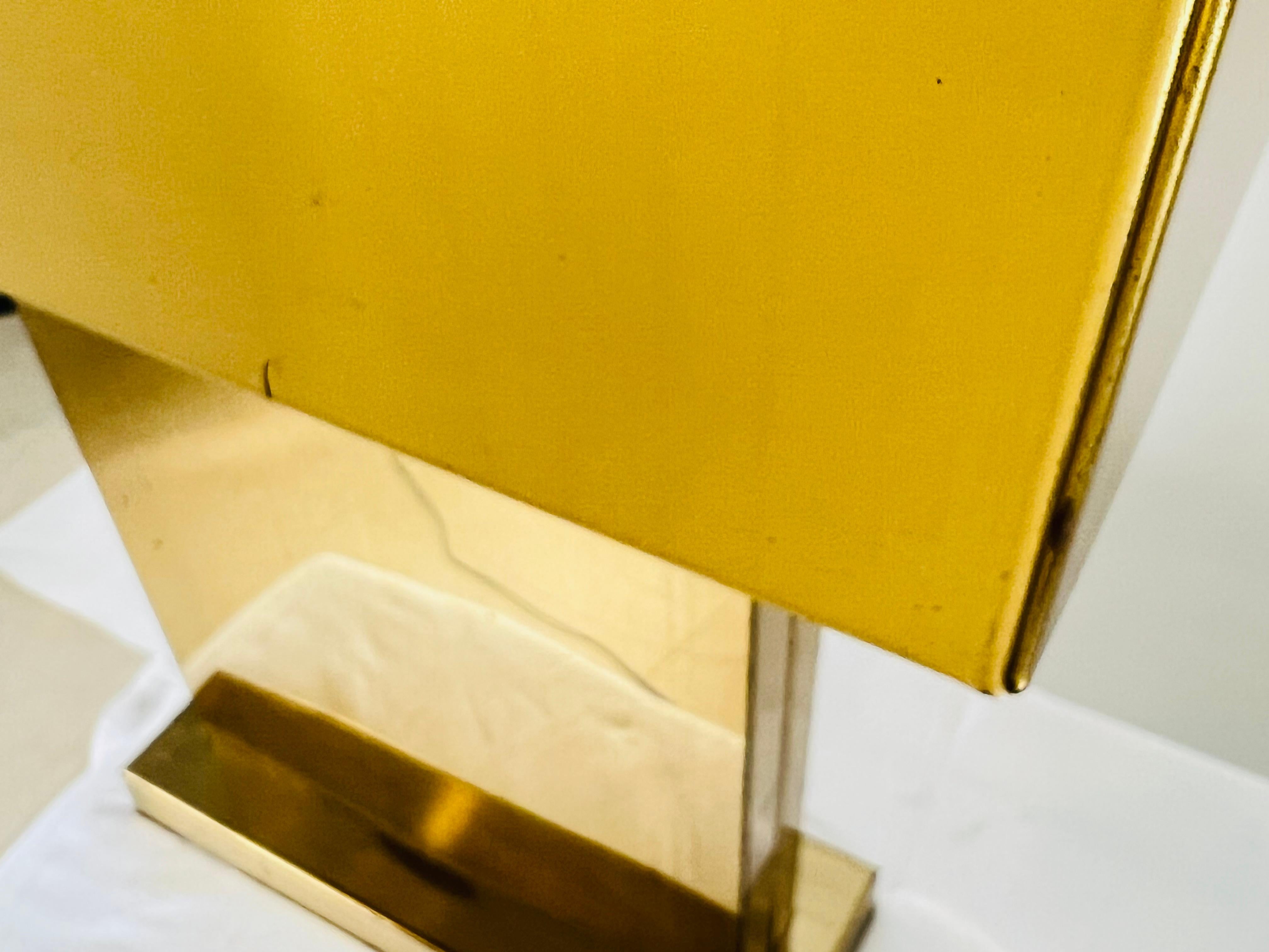 Fin du 20e siècle Bold, Oversized and Glamorous Brass Lamps signed by Curtis Jere en vente