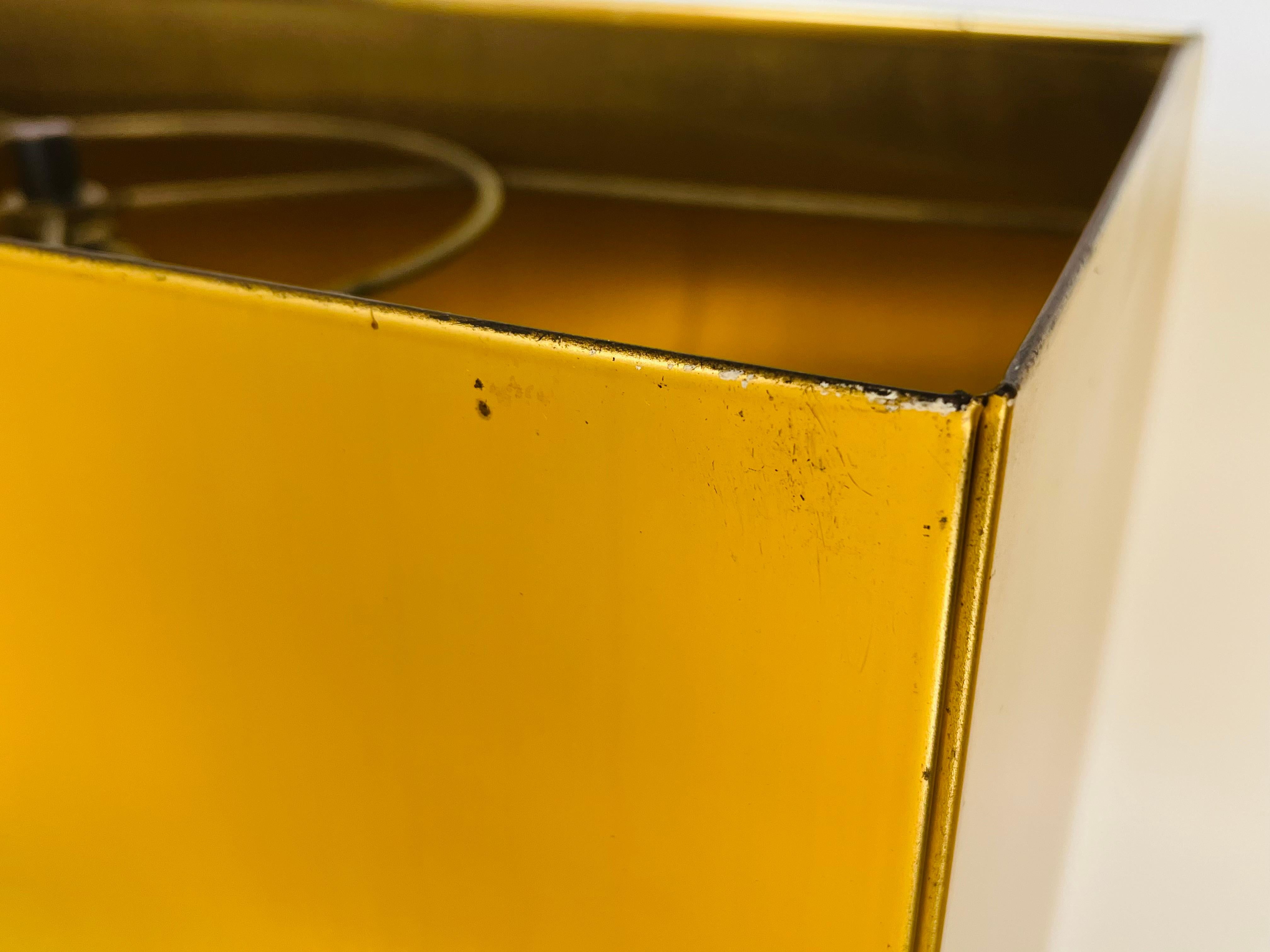 Bold, Oversized and Glamorous Brass Lamps signed by Curtis Jere en vente 1
