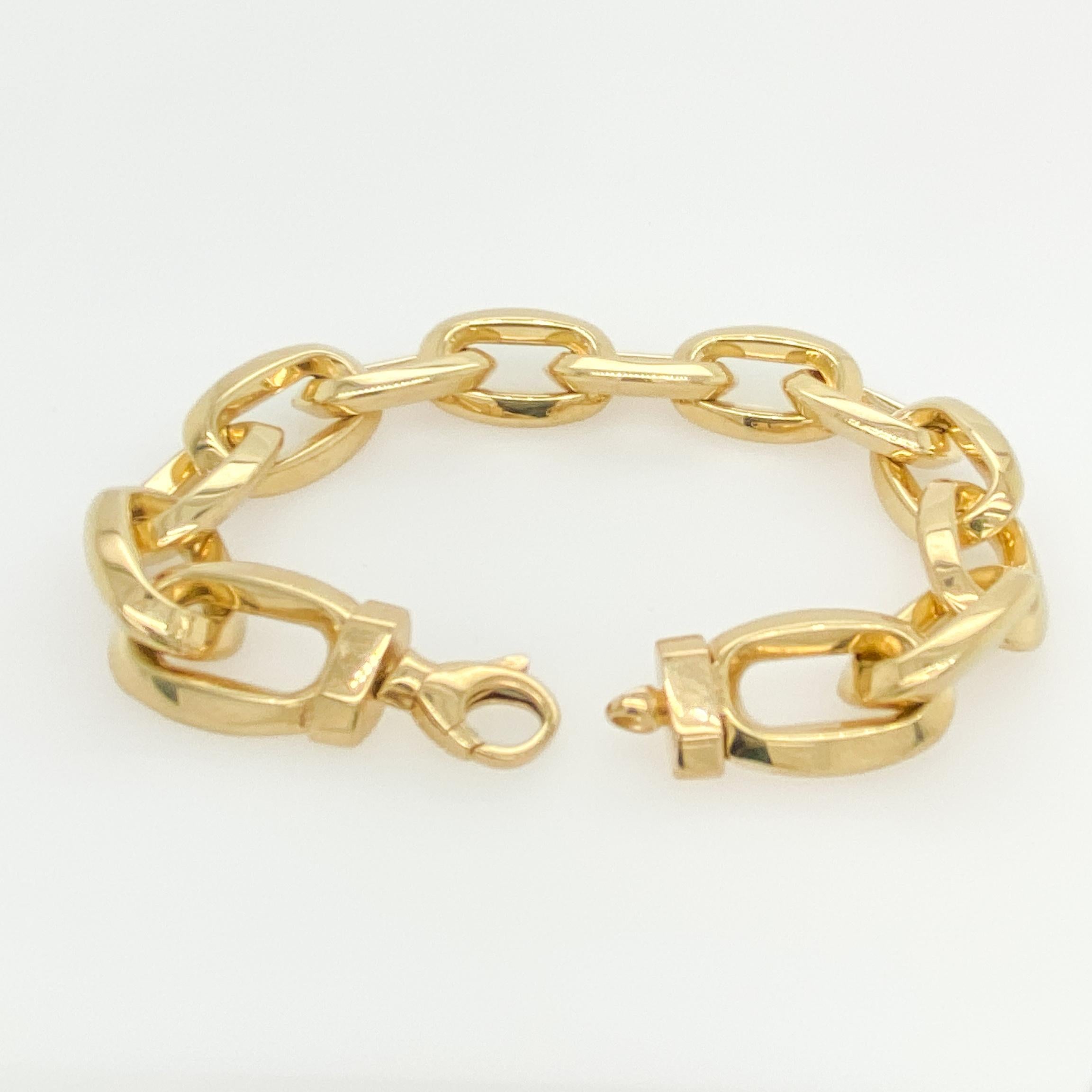 Modern Bold Paperclip Bracelet Link Design in 14K Gold Link Bracelet Semi-Solid For Sale