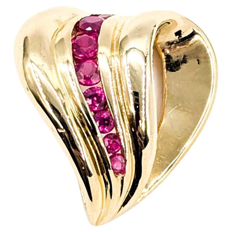 Pendentif en or jaune 14k avec cœur en rubis audacieux
