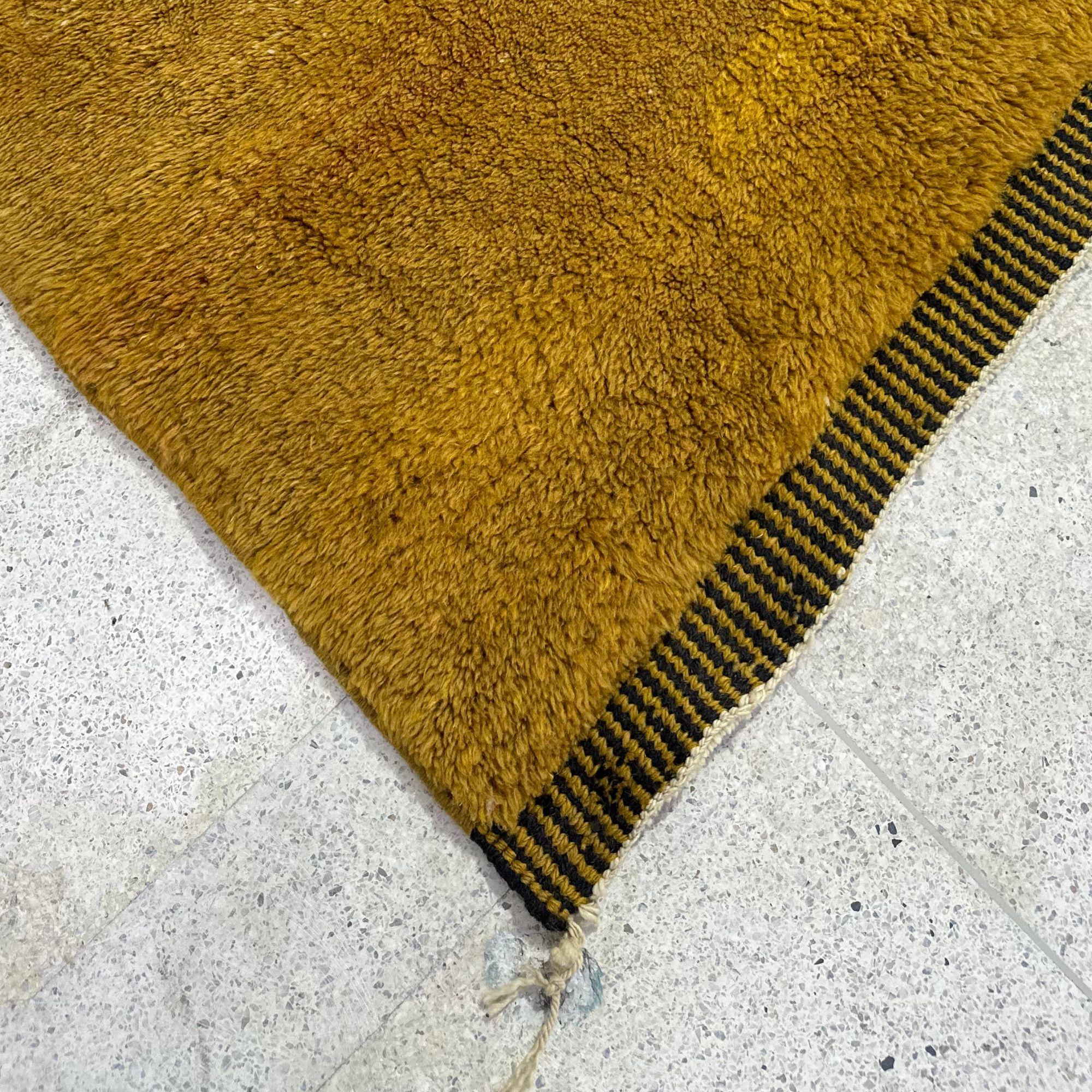 Marocain Tapis marocain Bold Shag en orange vibrant - Celestial Canvas (9x12ft) en vente