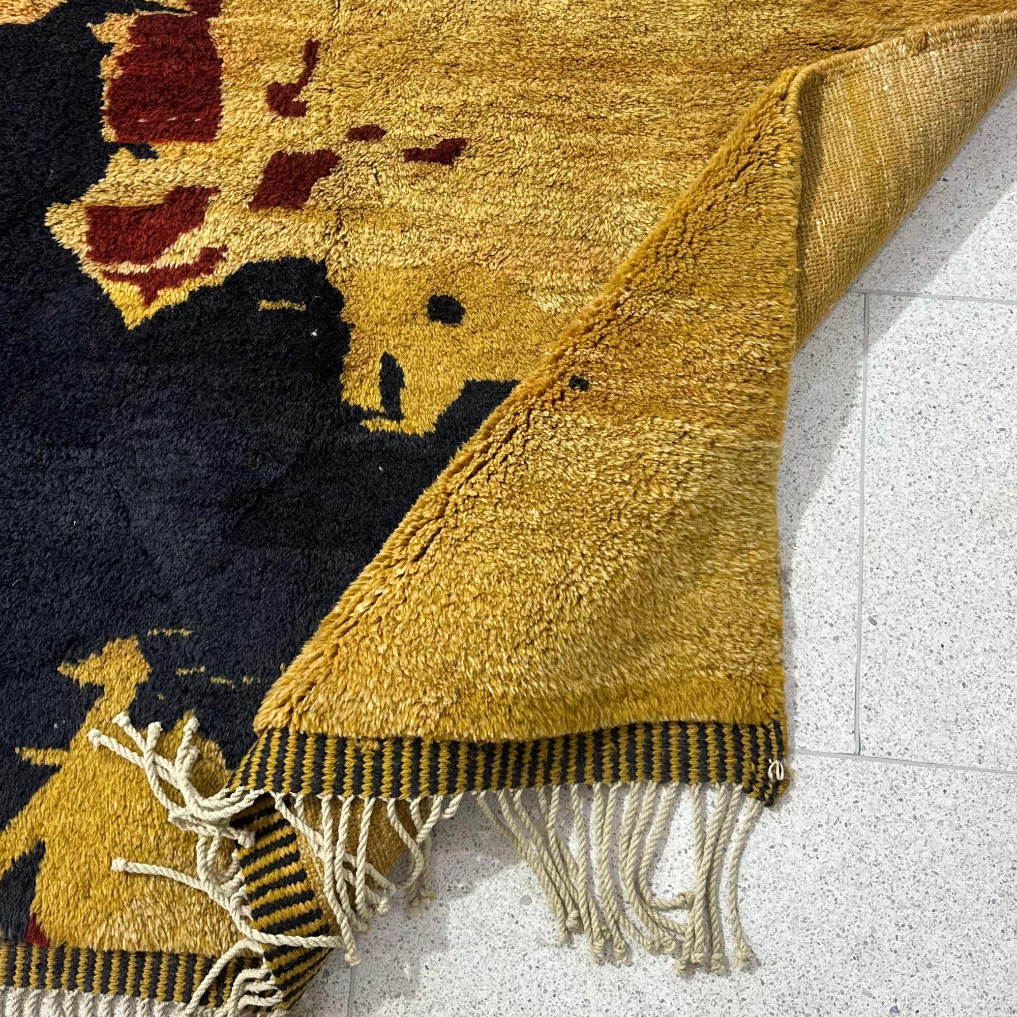 Noué à la main Tapis marocain Bold Shag en orange vibrant - Celestial Canvas (9x12ft) en vente