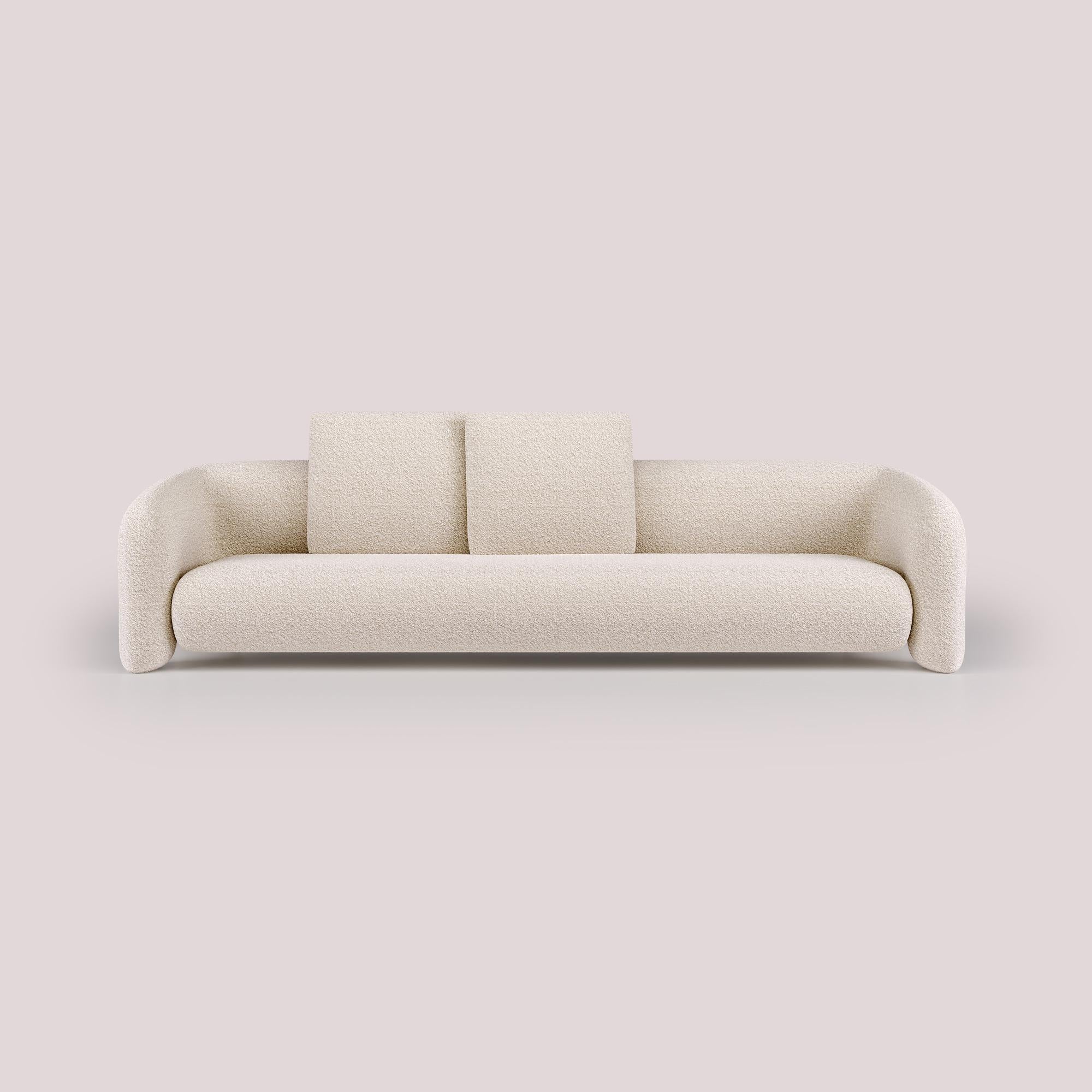 Avec son design épuré et moderne, cette version du canapé Bold apporte un nouveau niveau de confort, offrant un large espace de détente. Les lignes épurées et la forme simple, complétées par les bras ouverts, renforcent le sentiment d'ouverture.