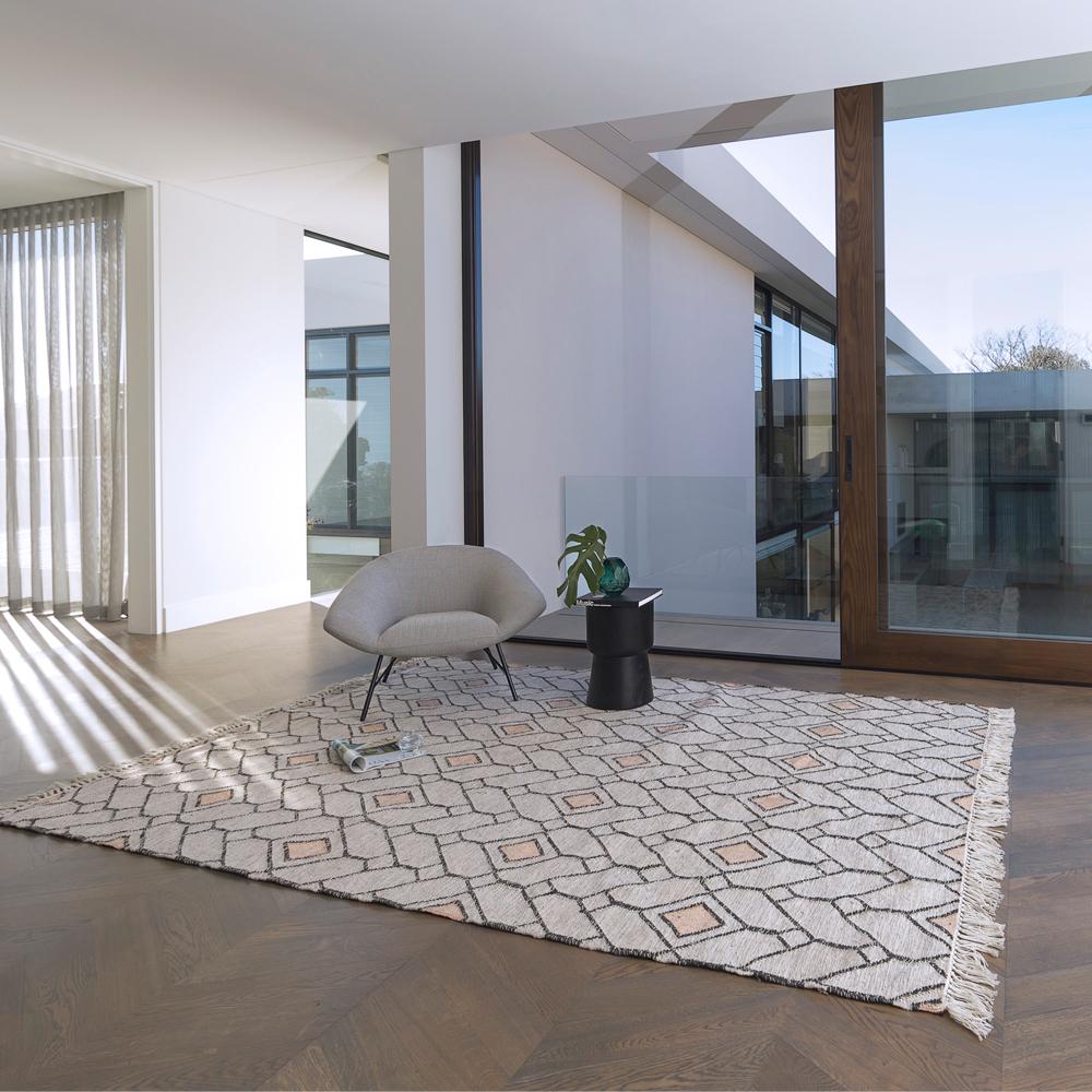 The ashes weave features bold strong lines, created in durable recycled PET fiber. This strong but soft, marled effect base is suitable for indoor and outdoor use. The ashes weave is low maintenance, a reversible style which is family-friendly and
