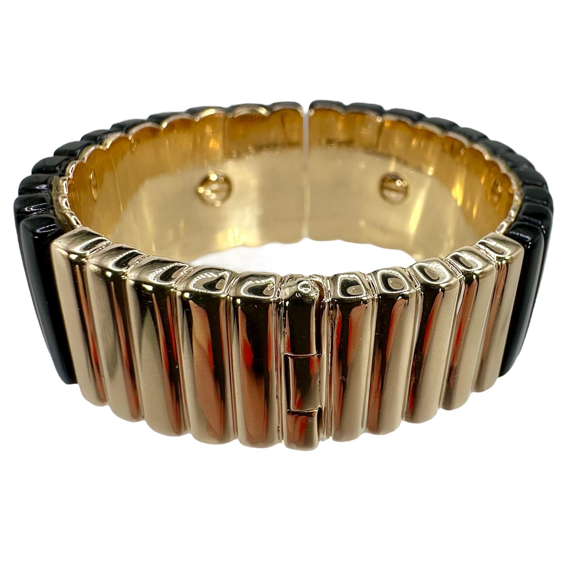 Women's Bold & Stylish Late-20th Century Gold, Onyx & Diamond Cuff Bracelet 1 Inch Wide For Sale