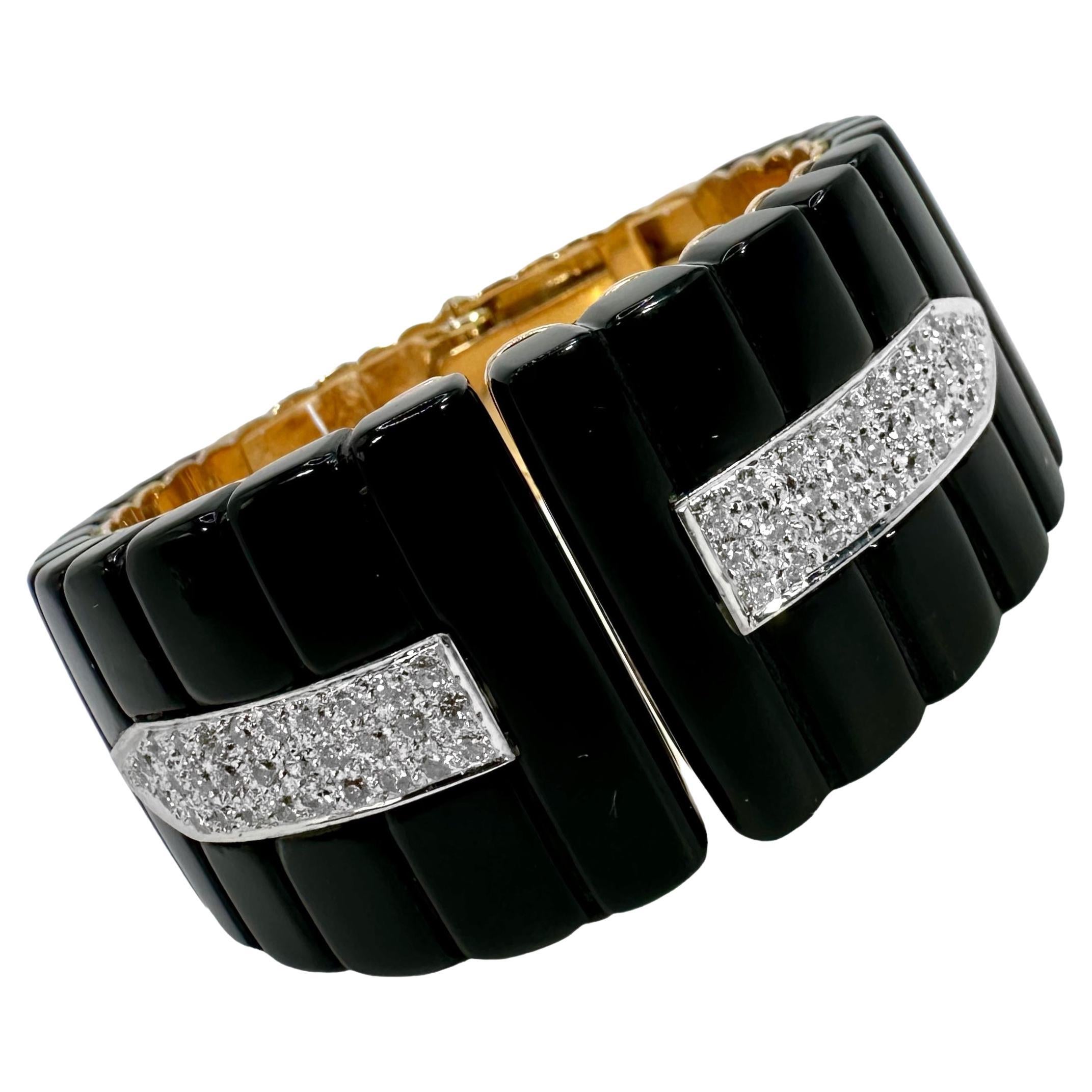 Bold & Stylish Late-20th Century Gold, Onyx & Diamond Cuff Bracelet 1 Inch Wide For Sale