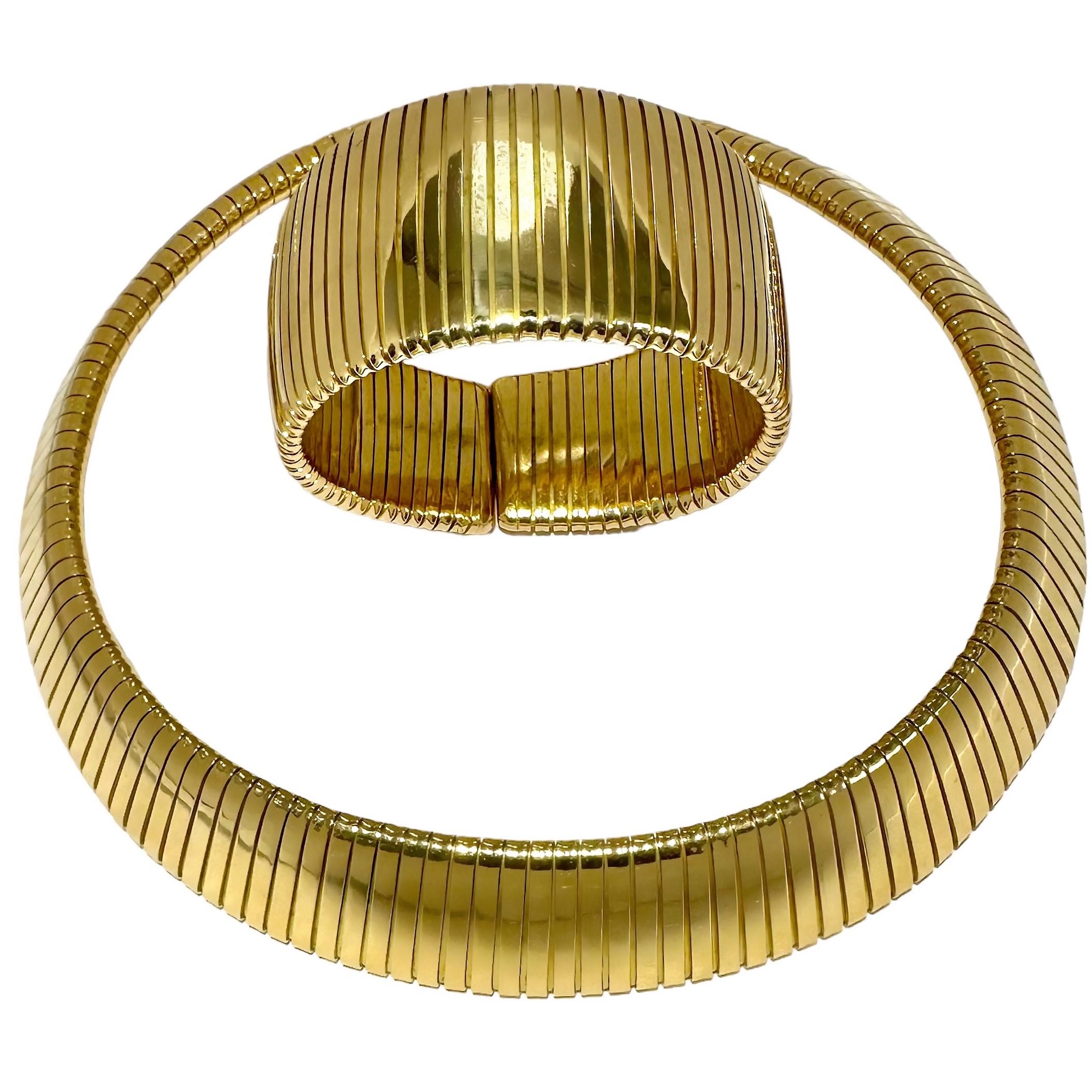 Bold, Vintage, 18k Yellow Gold Italian Tubogas Cuff Bracelet For Sale 8