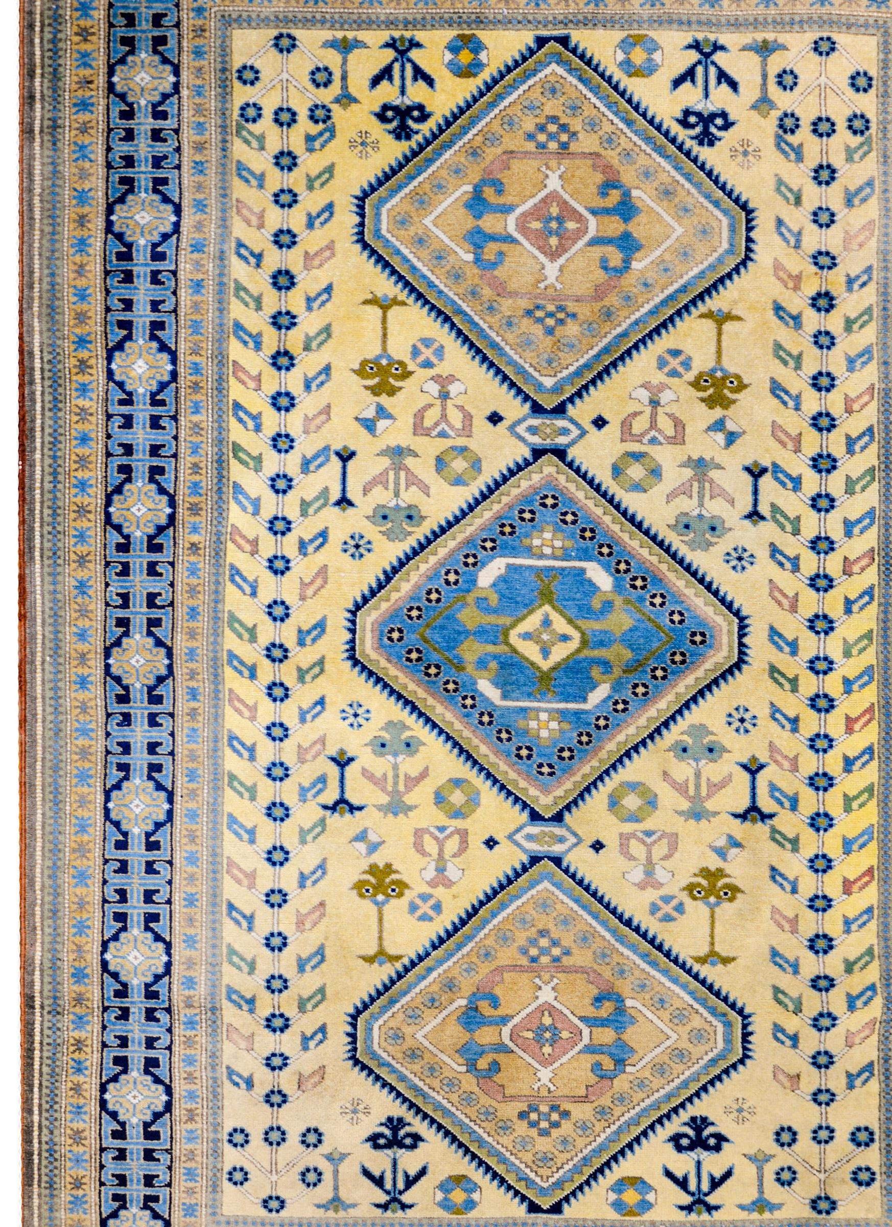 Kazakh Tapis afghan Kazak audacieux de la fin du XXe siècle en vente