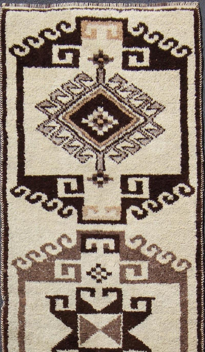 Bold Vintage Turkish Tulu Gallery Rug with Tribal Design in Dark Brown and Cream In Excellent Condition For Sale In Atlanta, GA