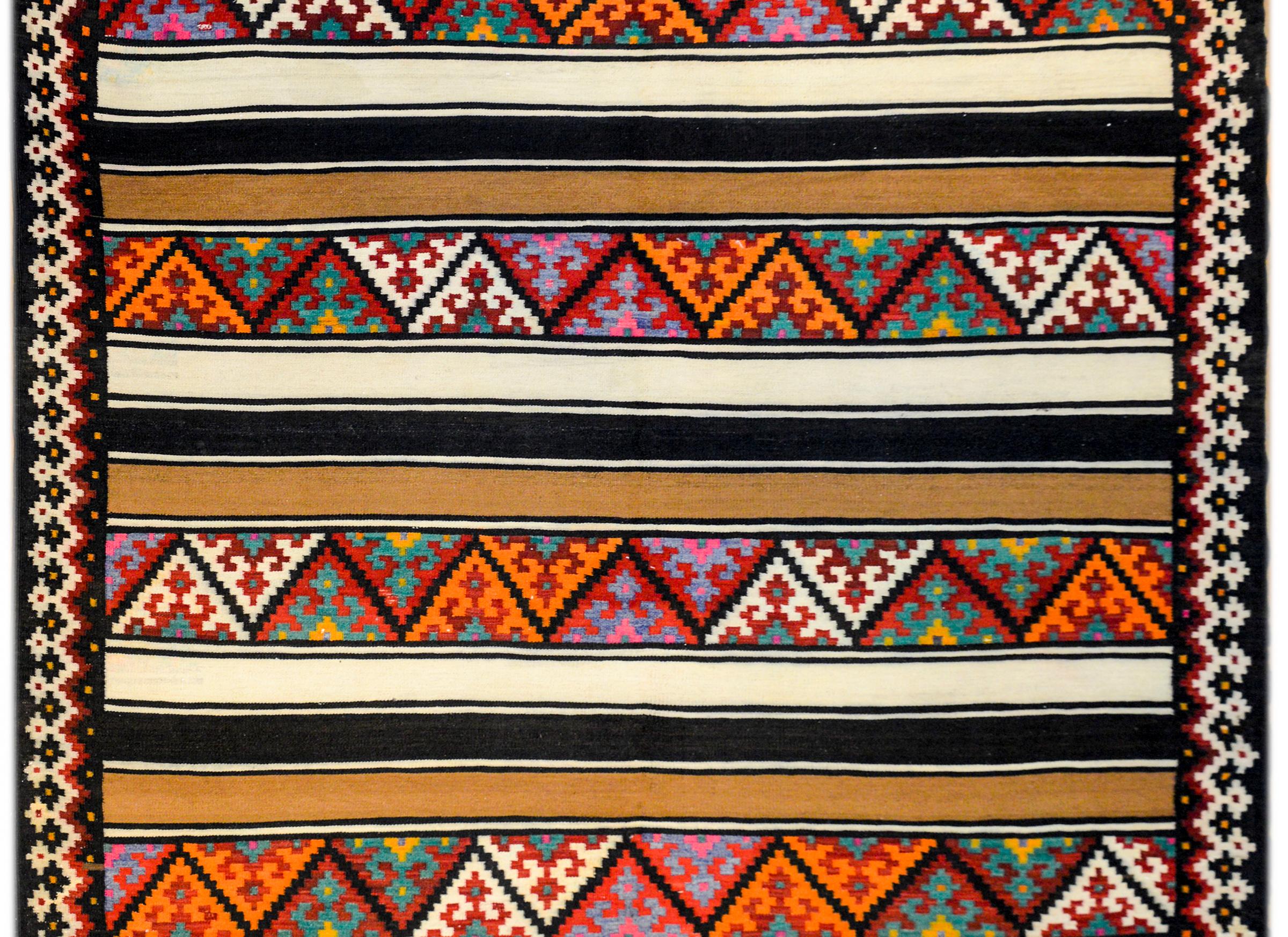 Persiano Runner Zarand Kilim vintage in grassetto in vendita