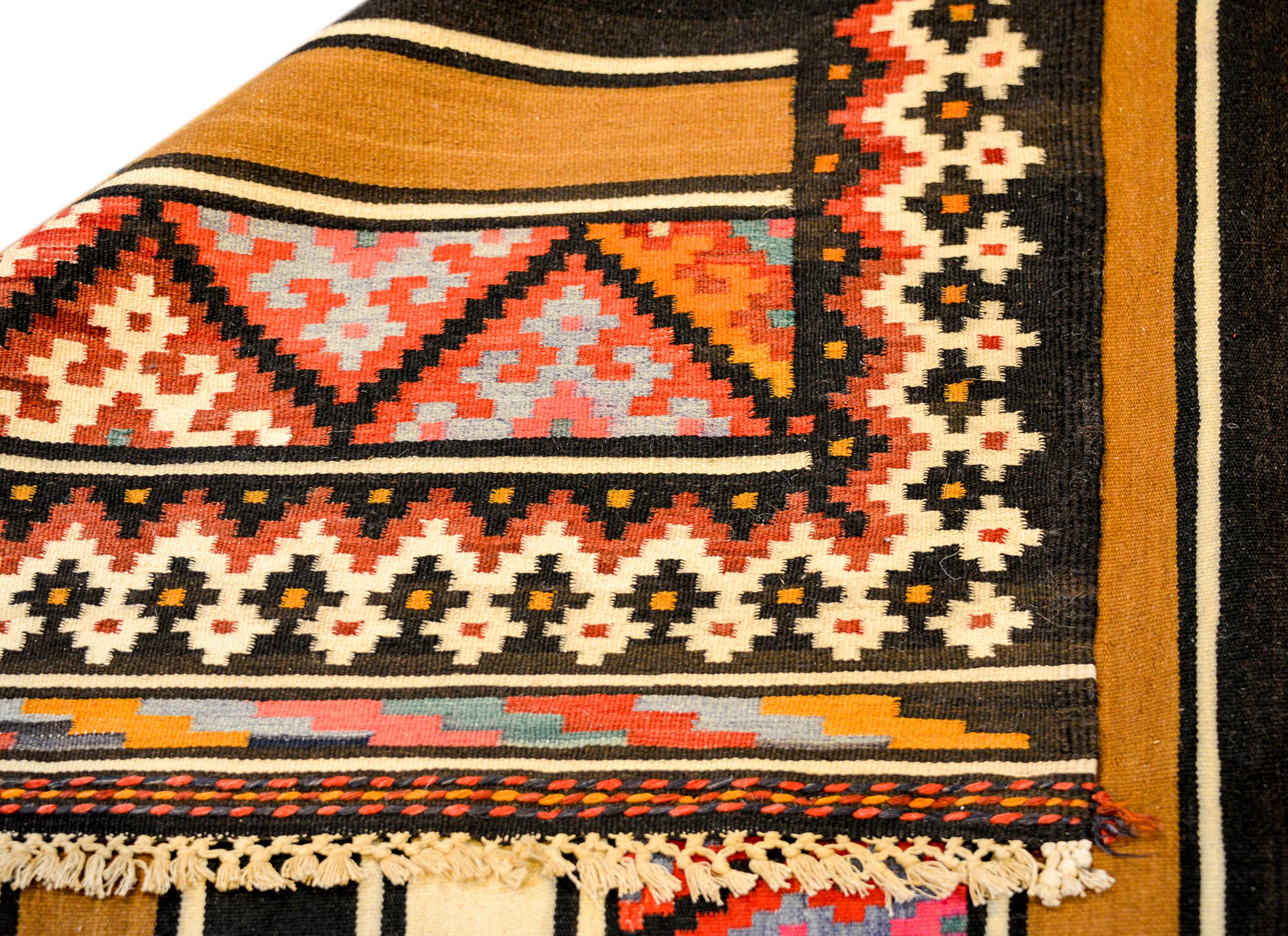 Runner Zarand Kilim vintage in grassetto in vendita 1