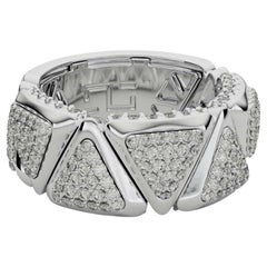 Bold White diamond Band tringle fashion ring in 18kt white gold