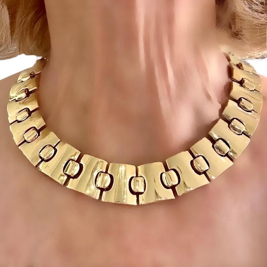 Audace ma di classe, collana girocollo vintage in oro giallo 18K di KRIA in vendita 4