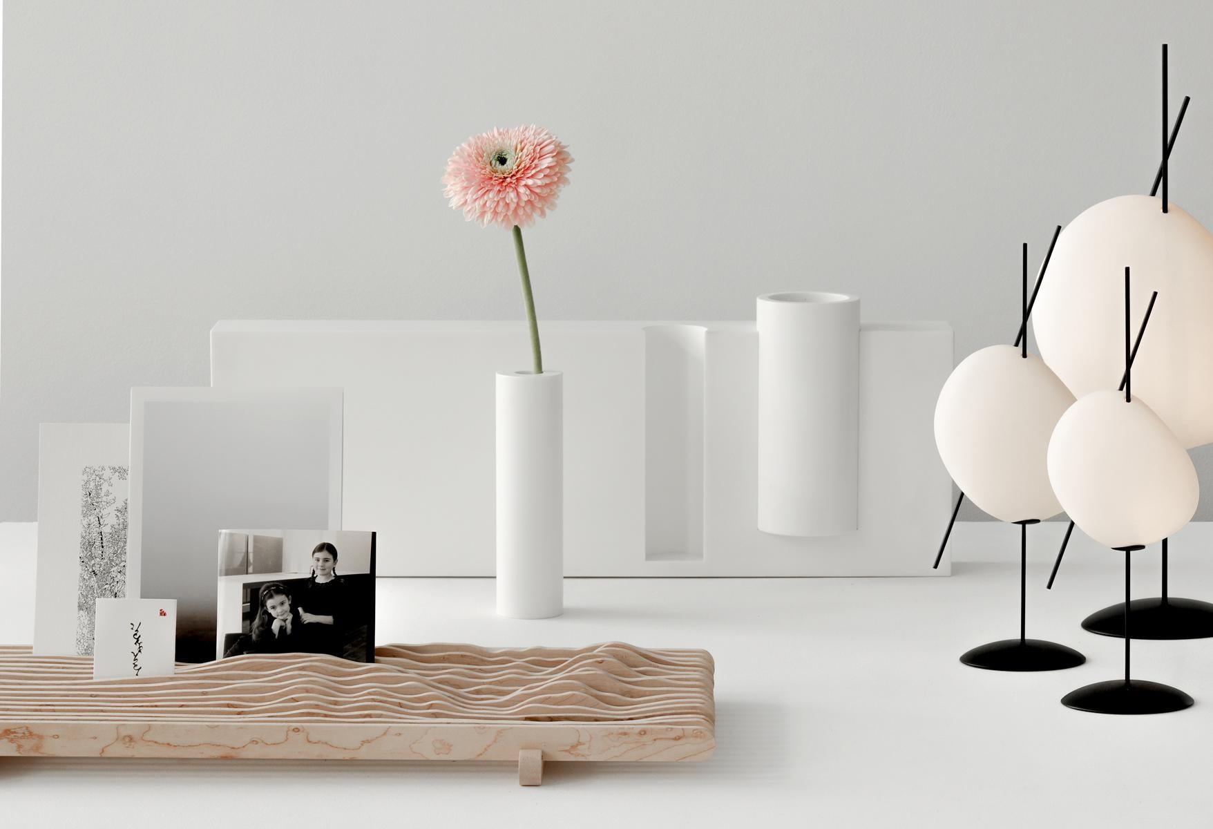 The Bolean is a vase in white Corian based on a constructive principle, material removal, mechanical micro-architecture.

Bolean is part of the À L’Origine collection created by YMER&MALTA Studio. A l’Origine has a dreamlike, sensitive dimension