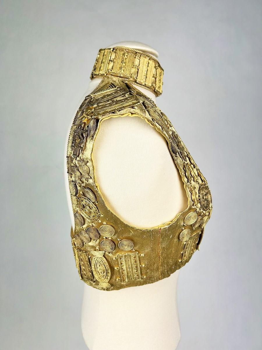 Bolero in lamé ricamato con piastre d'oro di Louis Féraud Couture - SS 1997 in vendita 1
