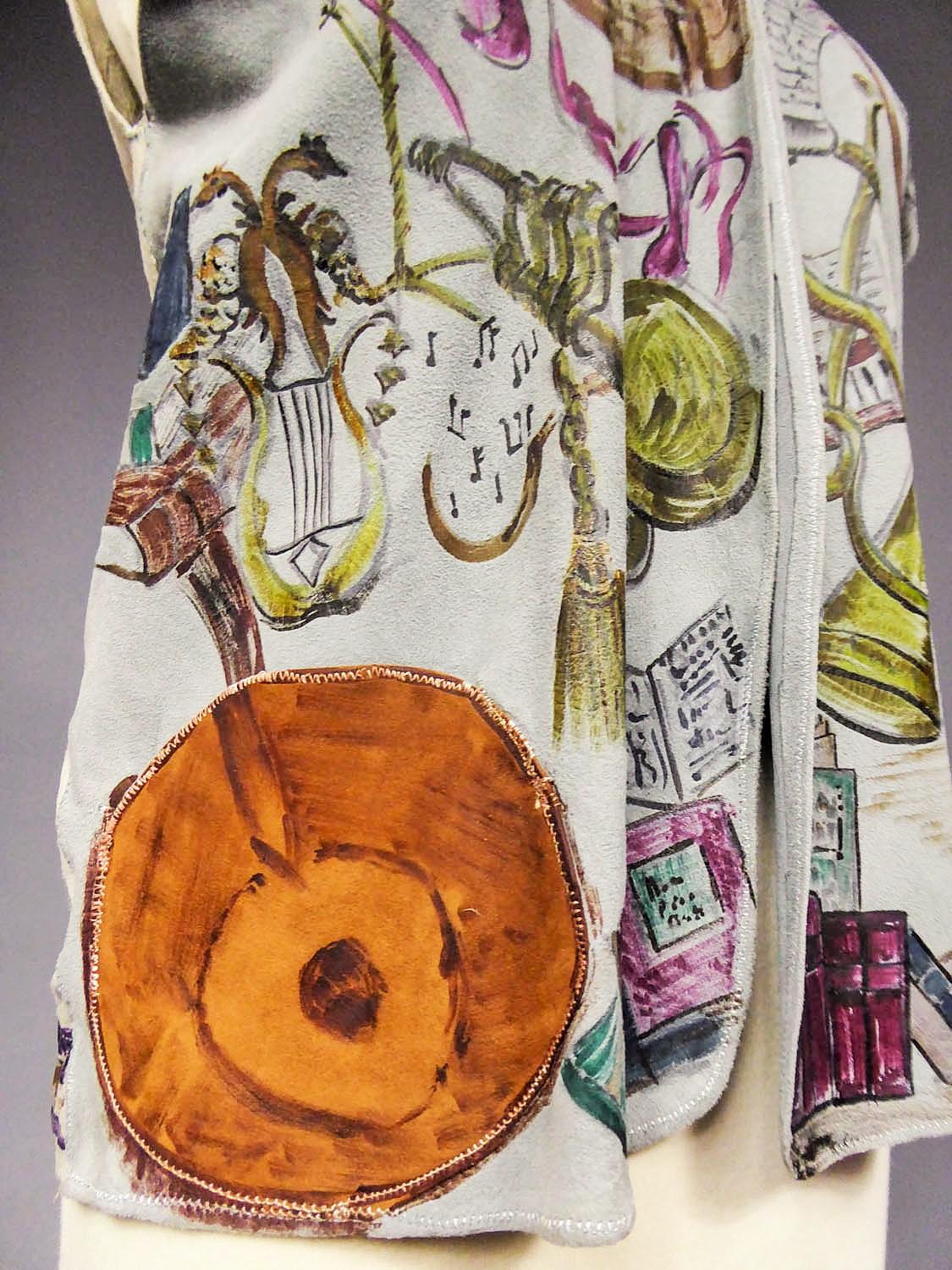 Gilet Bolero in pelle scamosciata forse dipinto da René Gruau - Francese Circa 1940-1950 in vendita 7