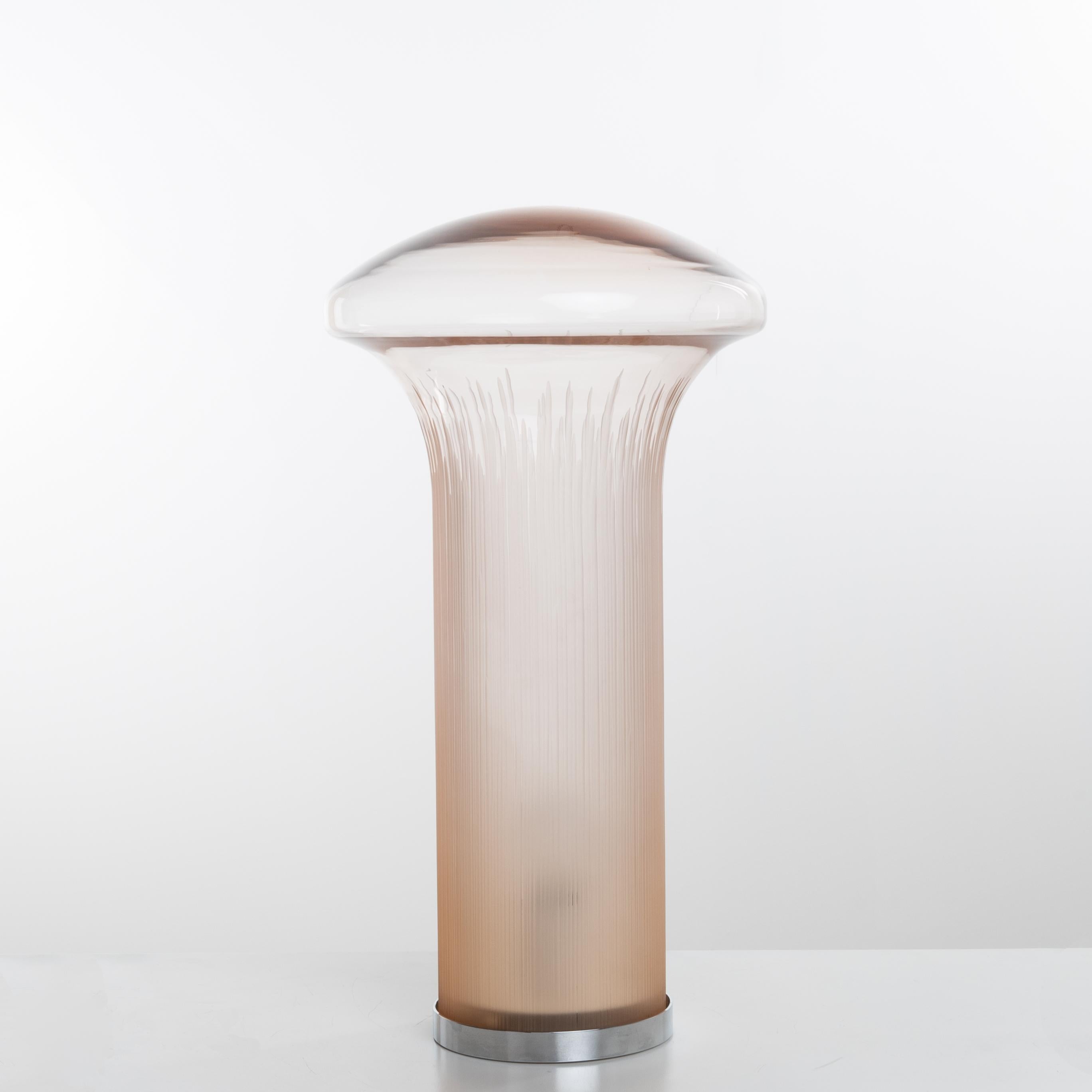 italien Grande lampe de bureau Boletus en verre soufflé et gravé de Paolo Venini, Venini en vente