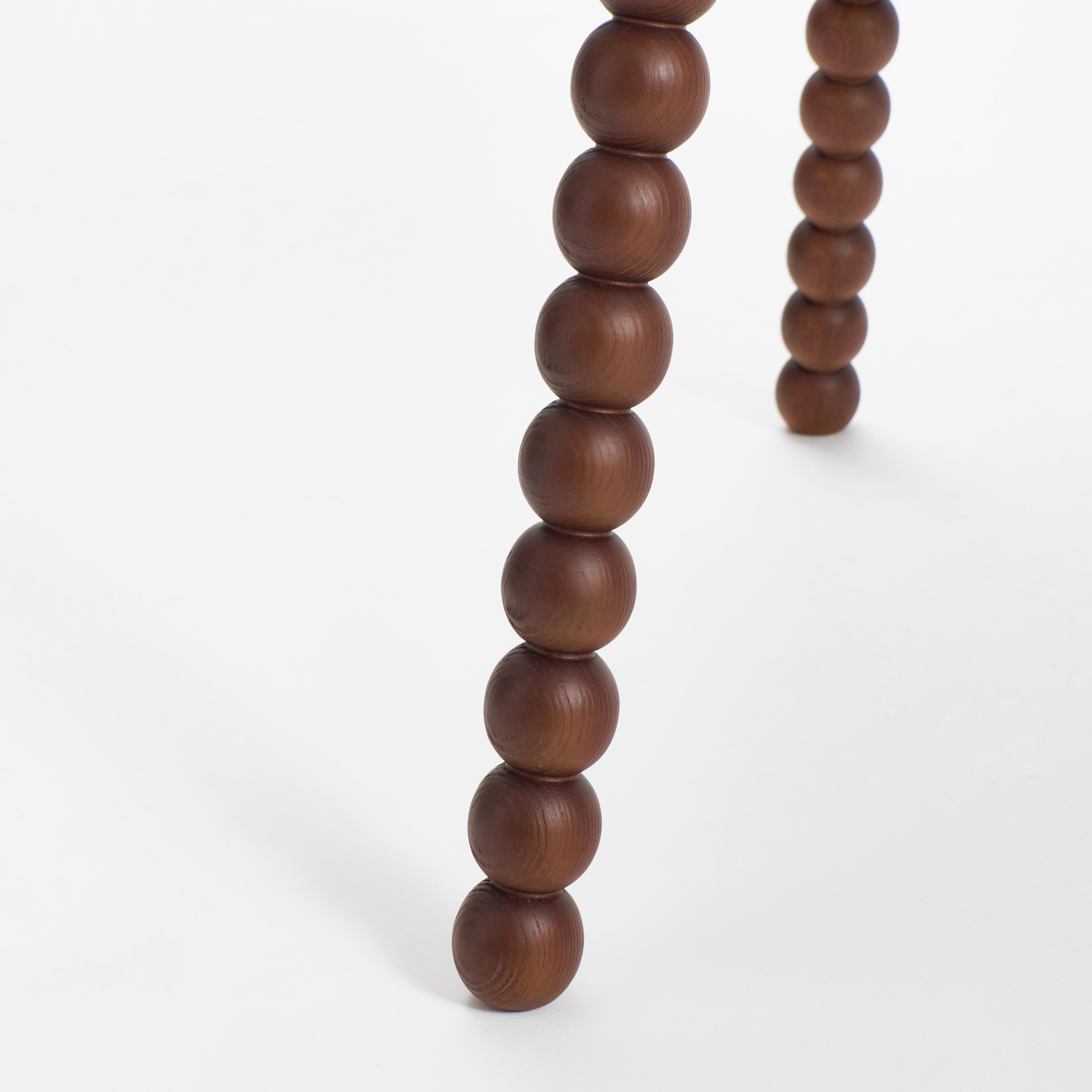 Bolha-Tisch (Kastanienholz) im Angebot