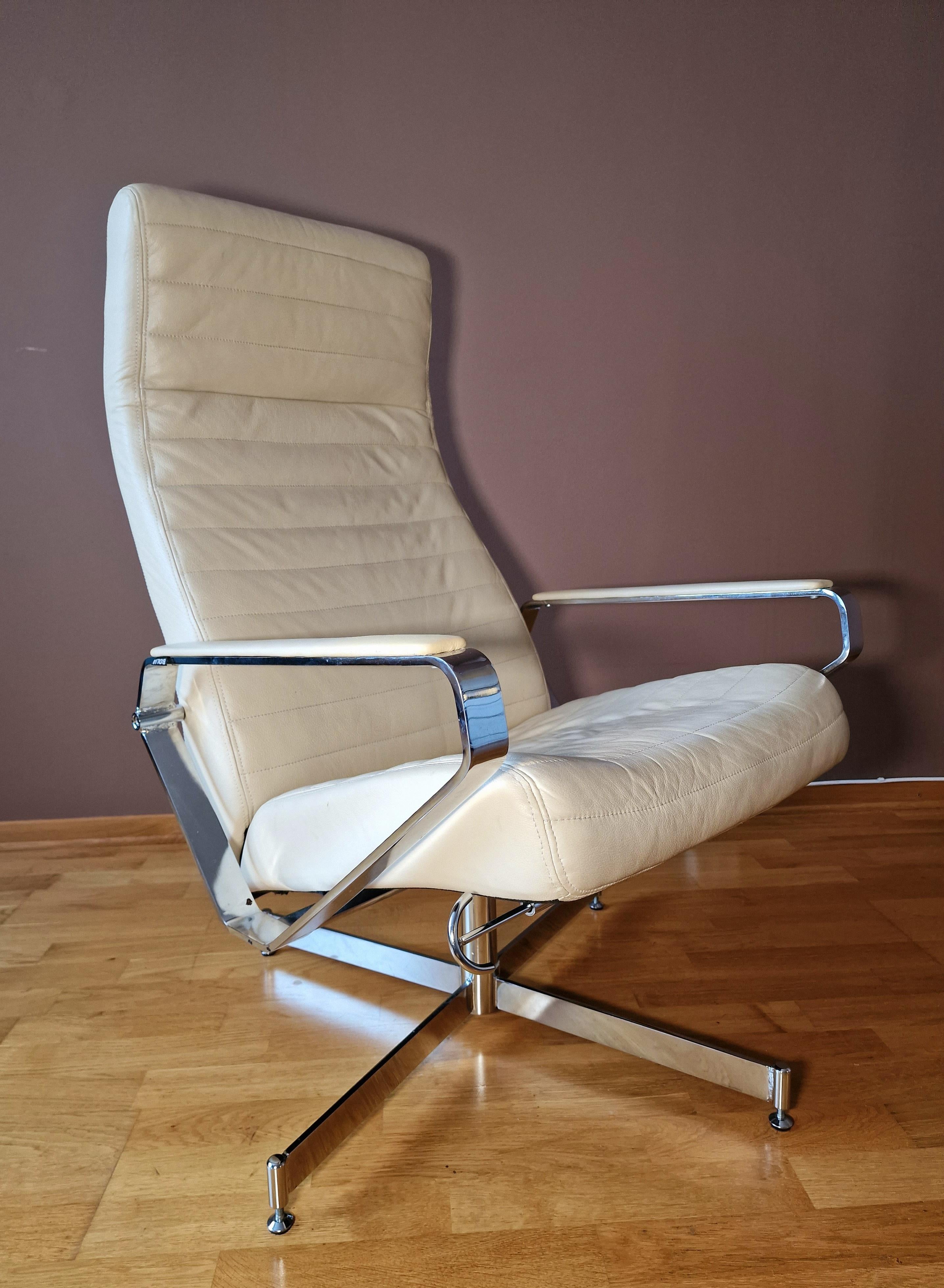 Bolia Vitesse Office Swivel Leather Chair In Good Condition For Sale In Asker, 30