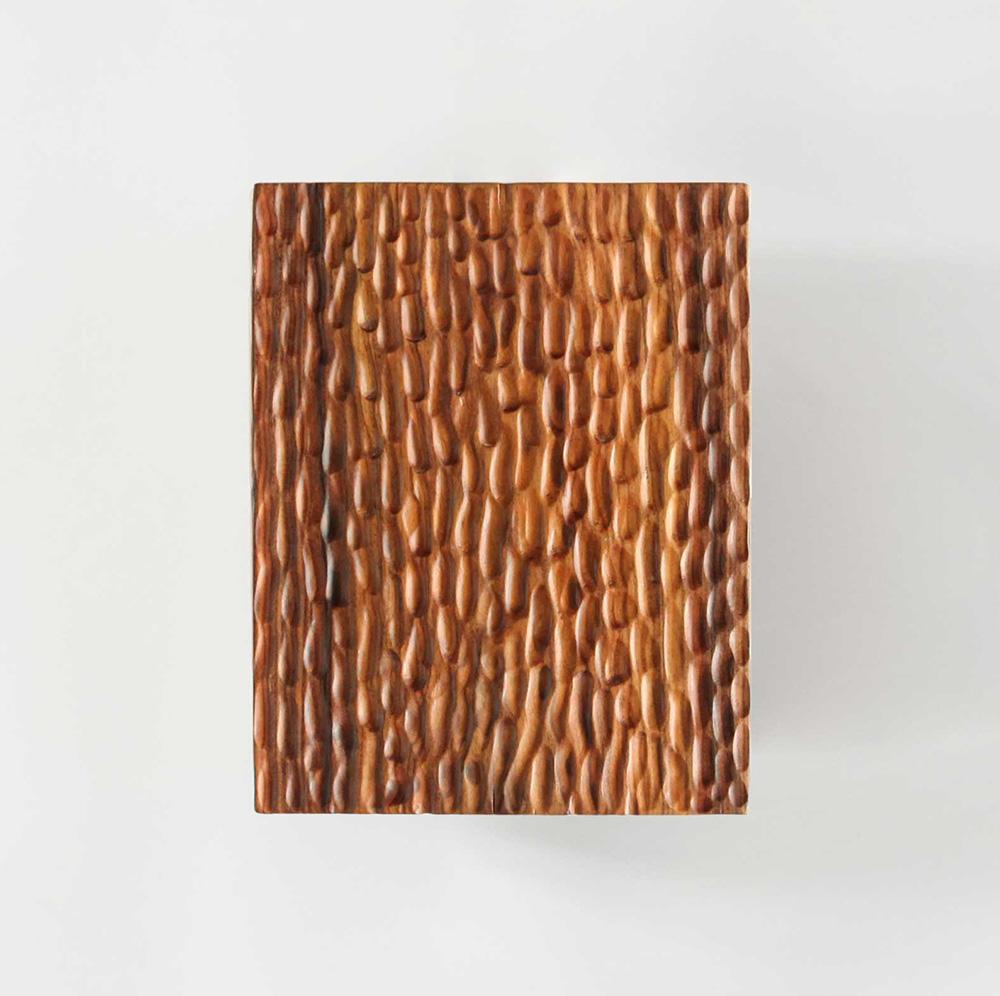 Our Martillado wall sconces are an extension of our Árbol Collection from Bolivia. Crafted in La Chiquitania, the collection pays homage to tropical modernism while drawing from Bolivia’s long standing woodworking tradition, dating back to the