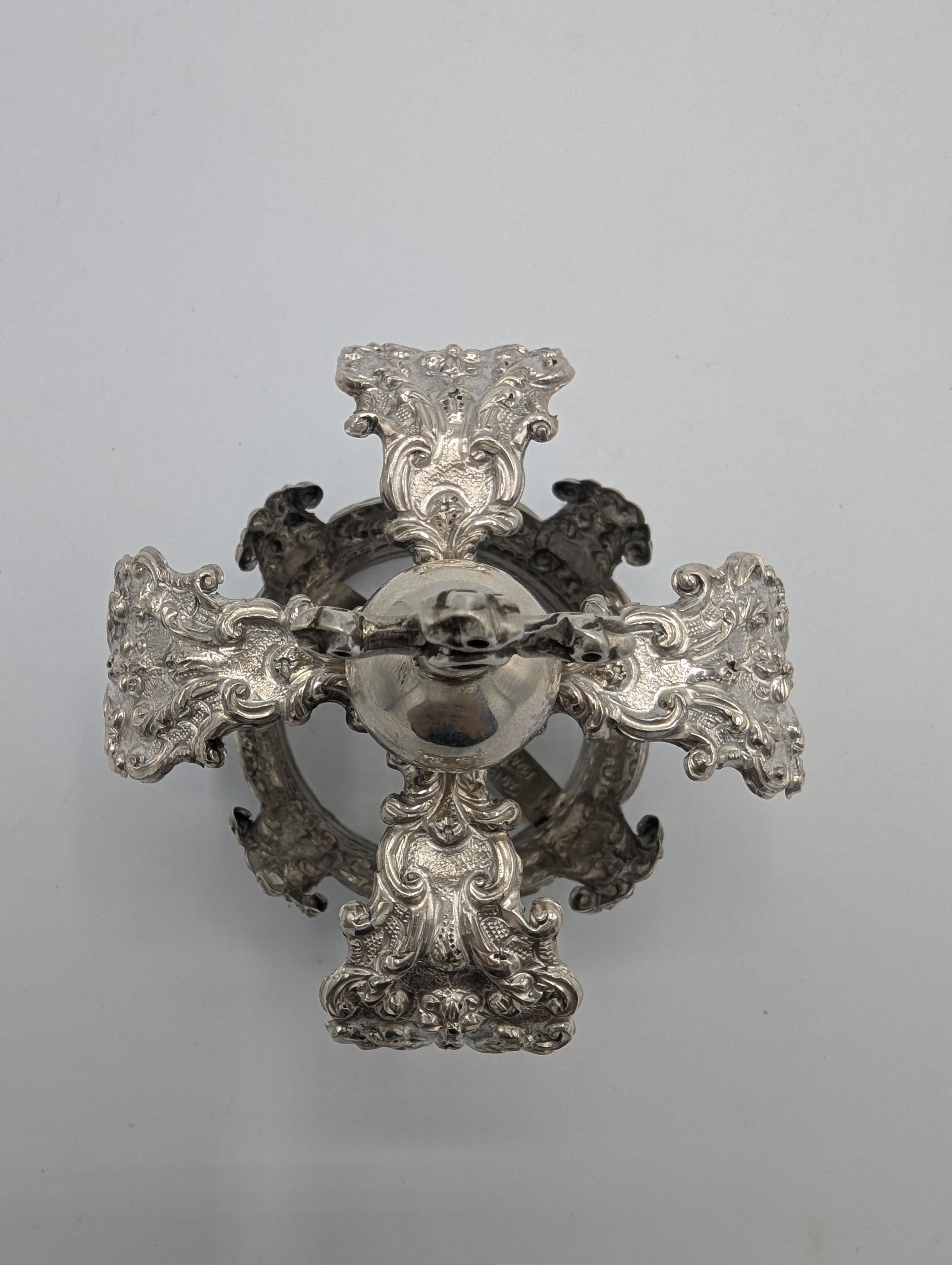 Baroque Couronne bolivienne en argent sterling en vente