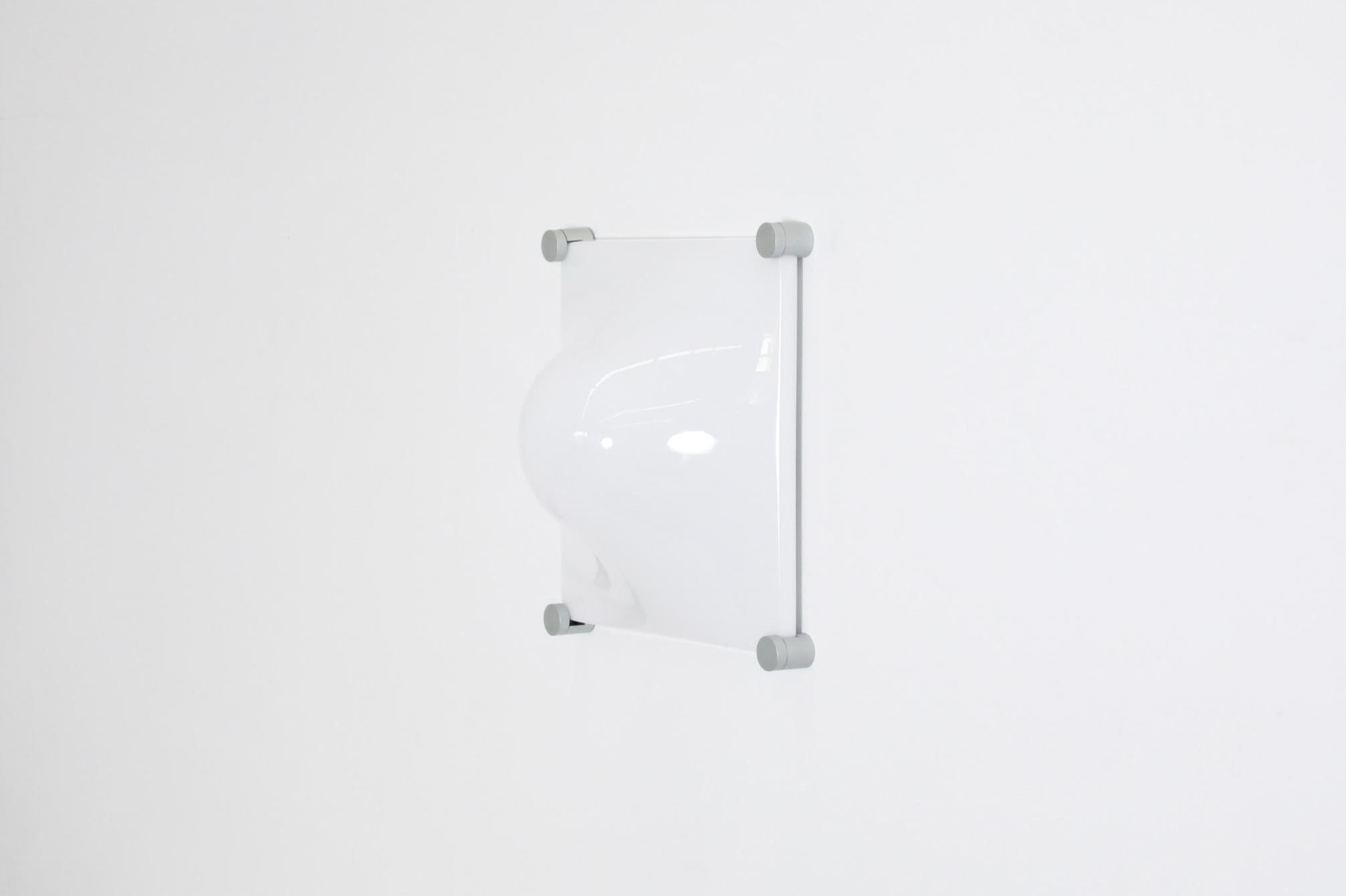 Plexiglas Applique muraleolla 50 de l'ère spatiale en plexi moulé d'Elio Martinelli, Italie en vente
