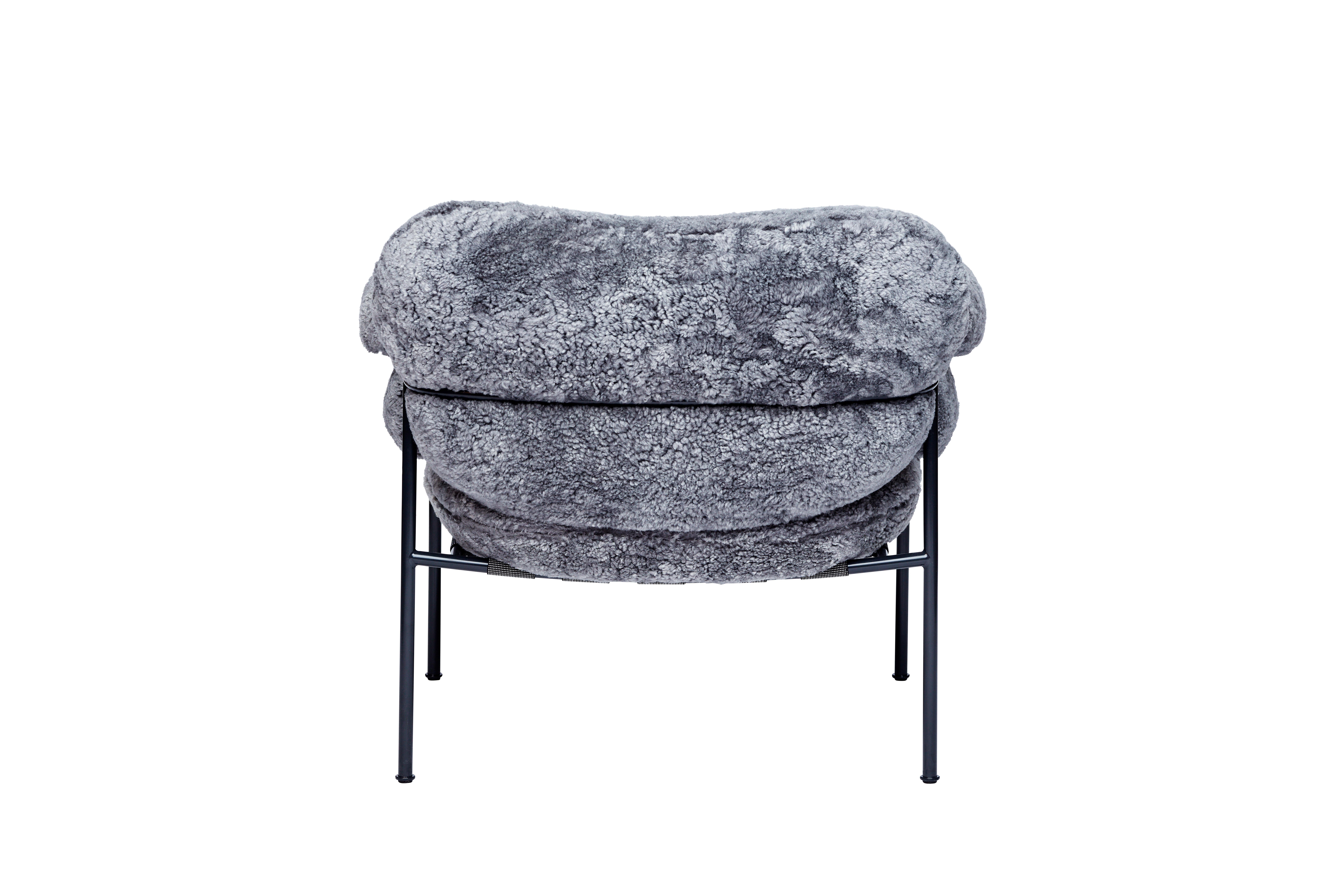 Organic Modern Bollo Armchair by Fogia, Mohawi Sheepskin, Grey, Black Steel For Sale