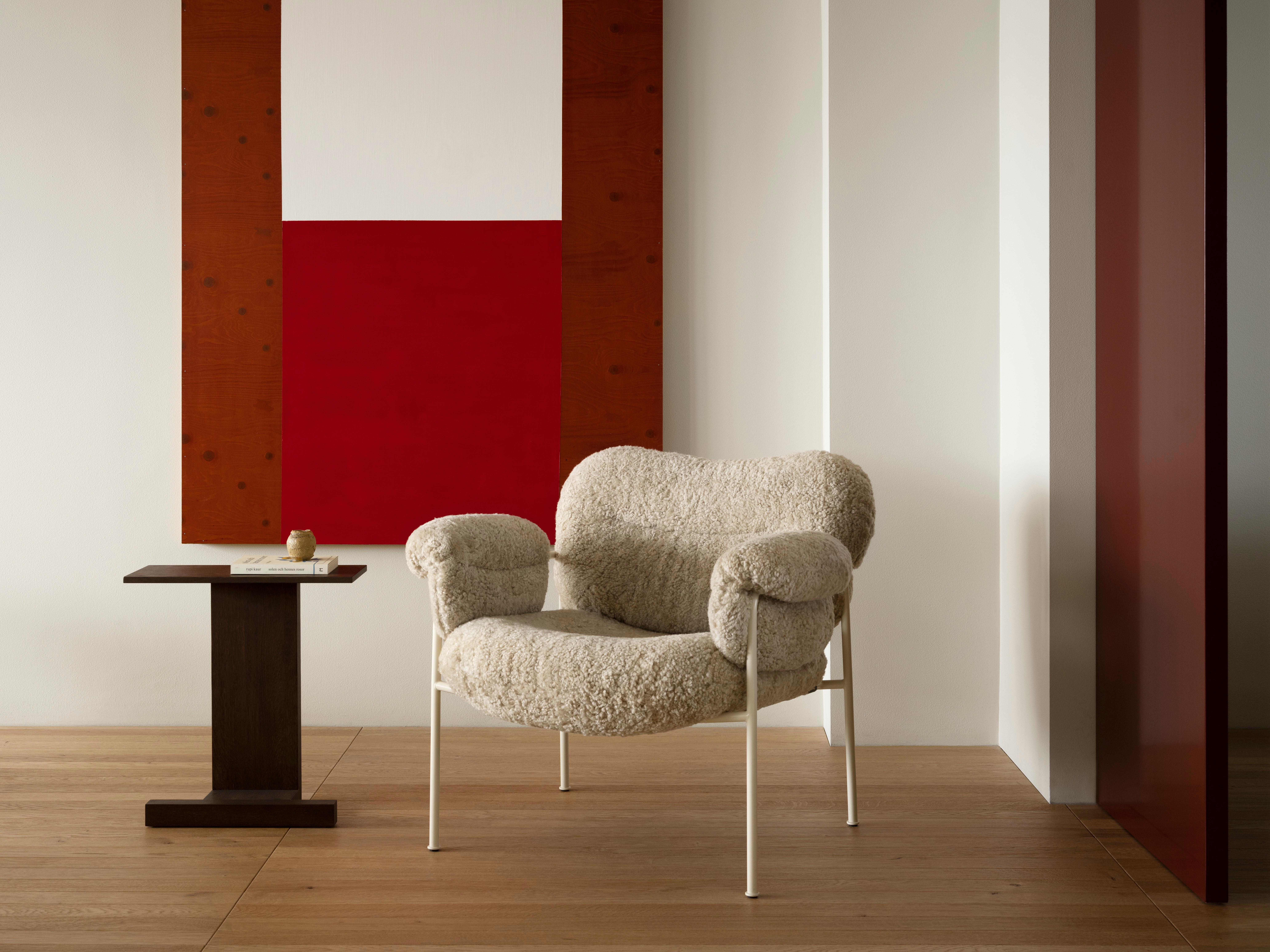 Bollo Armchair by Fogia, Mohawi Sheepskin, White Steel In New Condition For Sale In Paris, FR