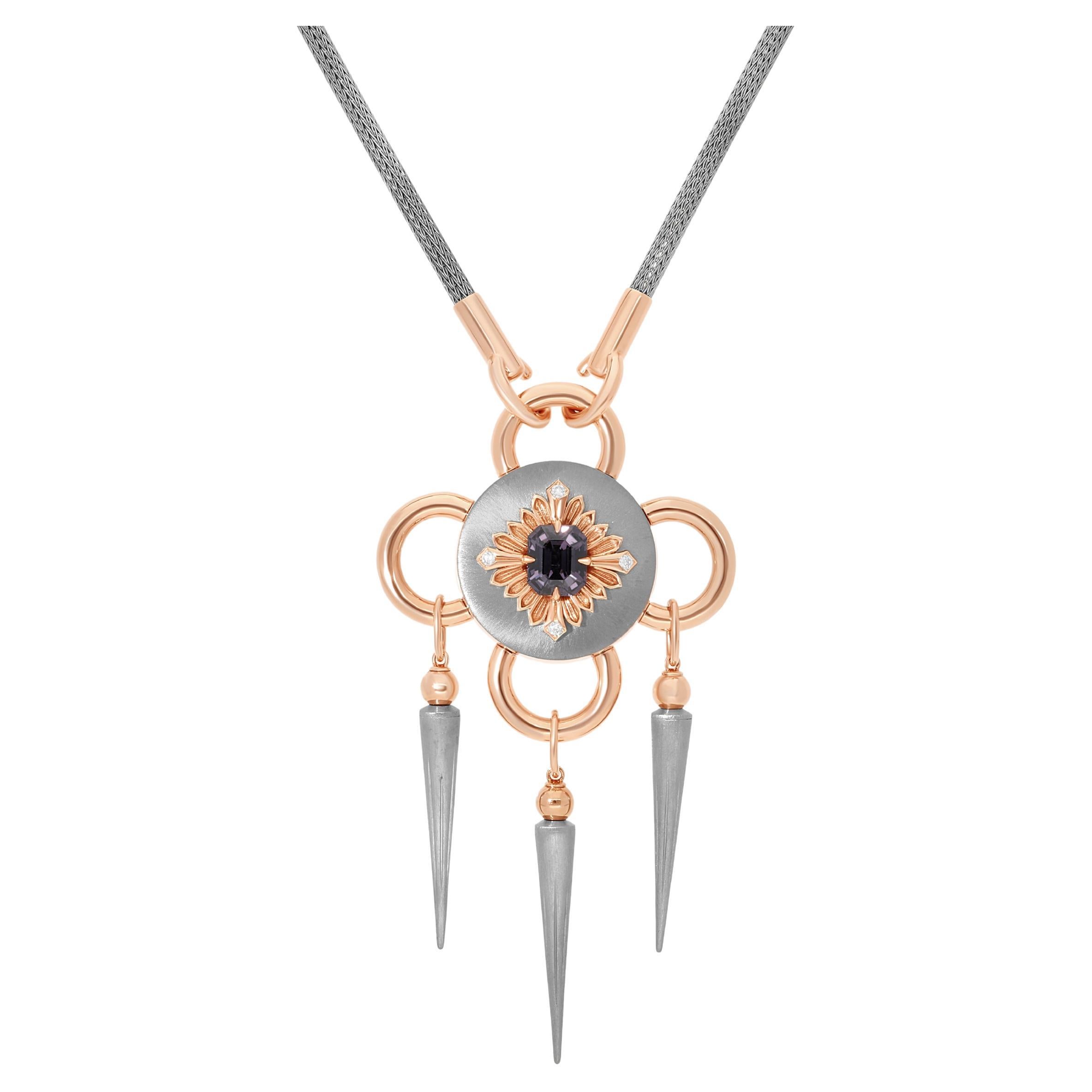 Bolt-Halskette, geschwärztes Silber und Roségold, Diamanten und Spinell
