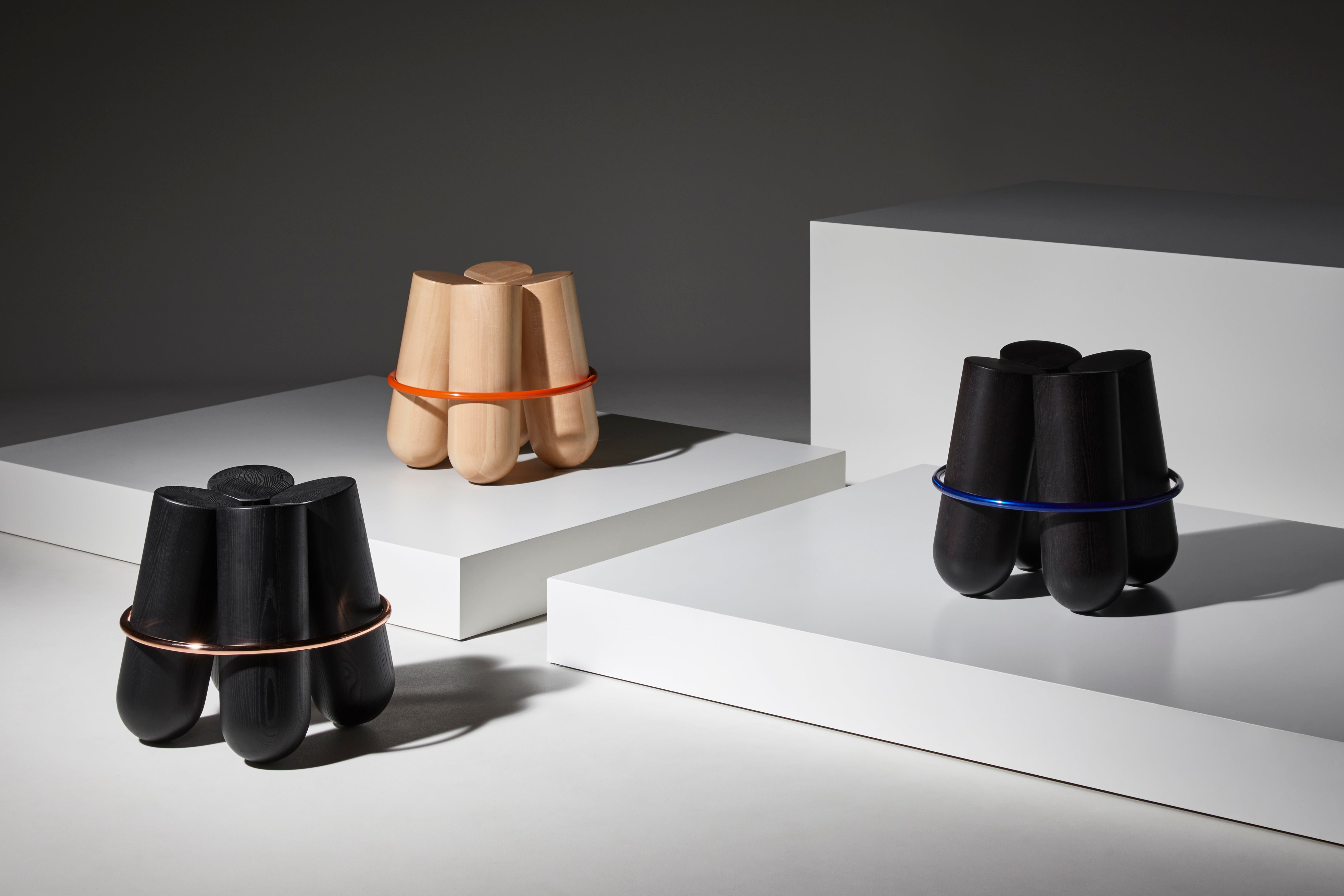 Bolt is maybe the most iconic stool of the collection. Its unique silhouette is highly recognizable with his 4 solid logs elegantly held by a contrasting metal ring. Bolt is a paradoxe: brutal and very refined at the same time. The stool is also