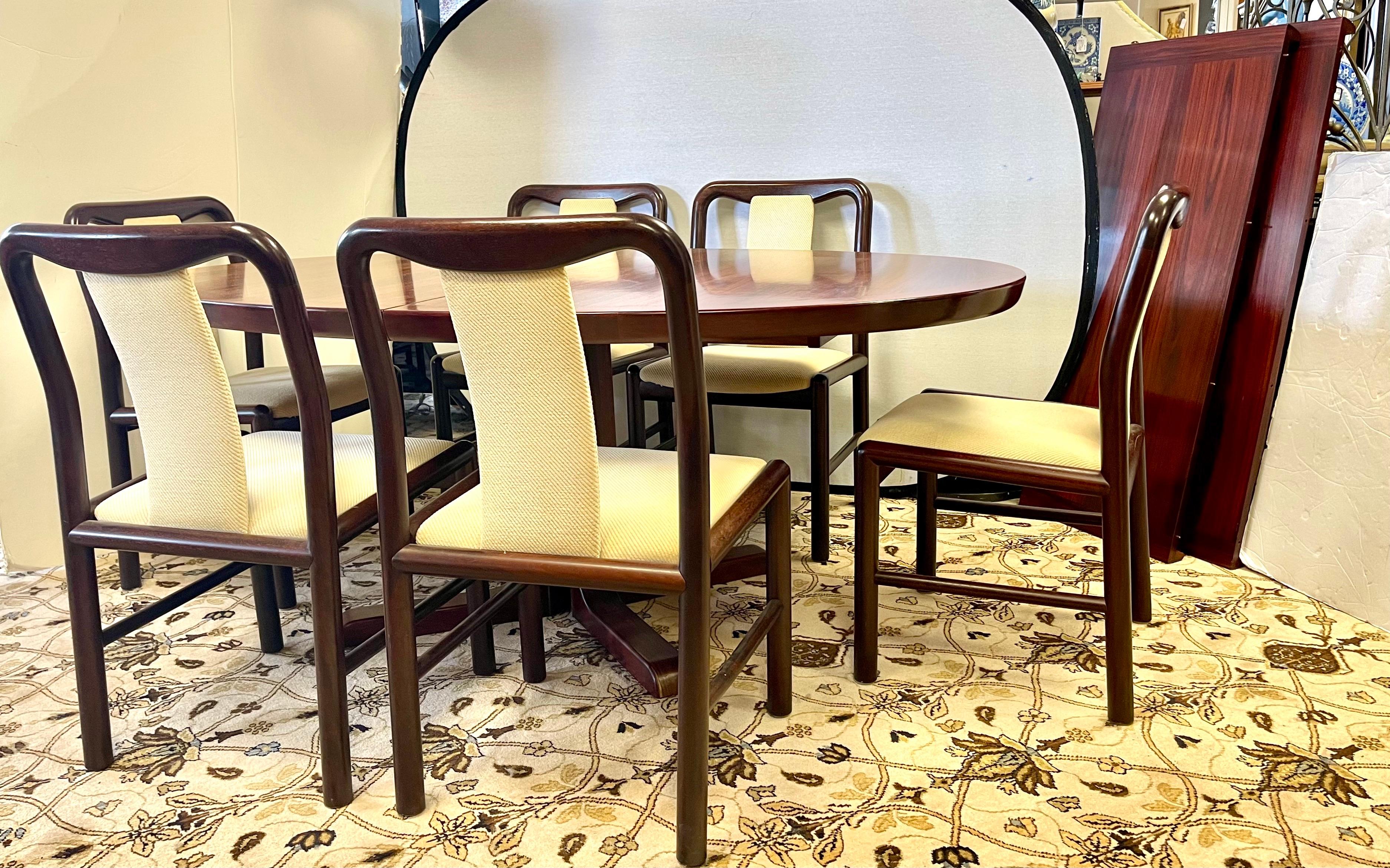 Boltinge Mid-Century Danish Modern Dining Room Set Made in Denmark In Good Condition In West Hartford, CT