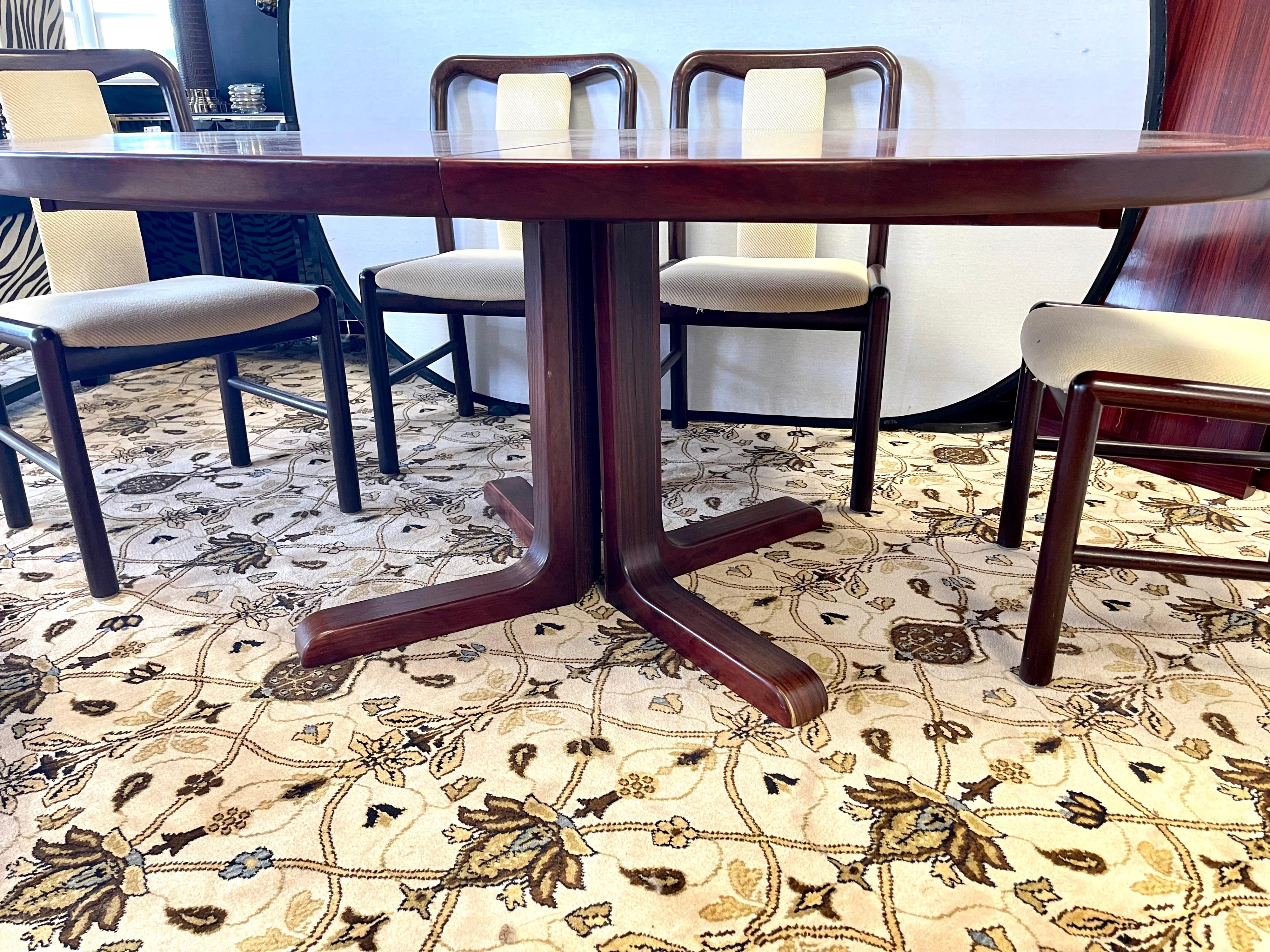 Boltinge Mid-Century Danish Modern Dining Room Set Made in Denmark 2