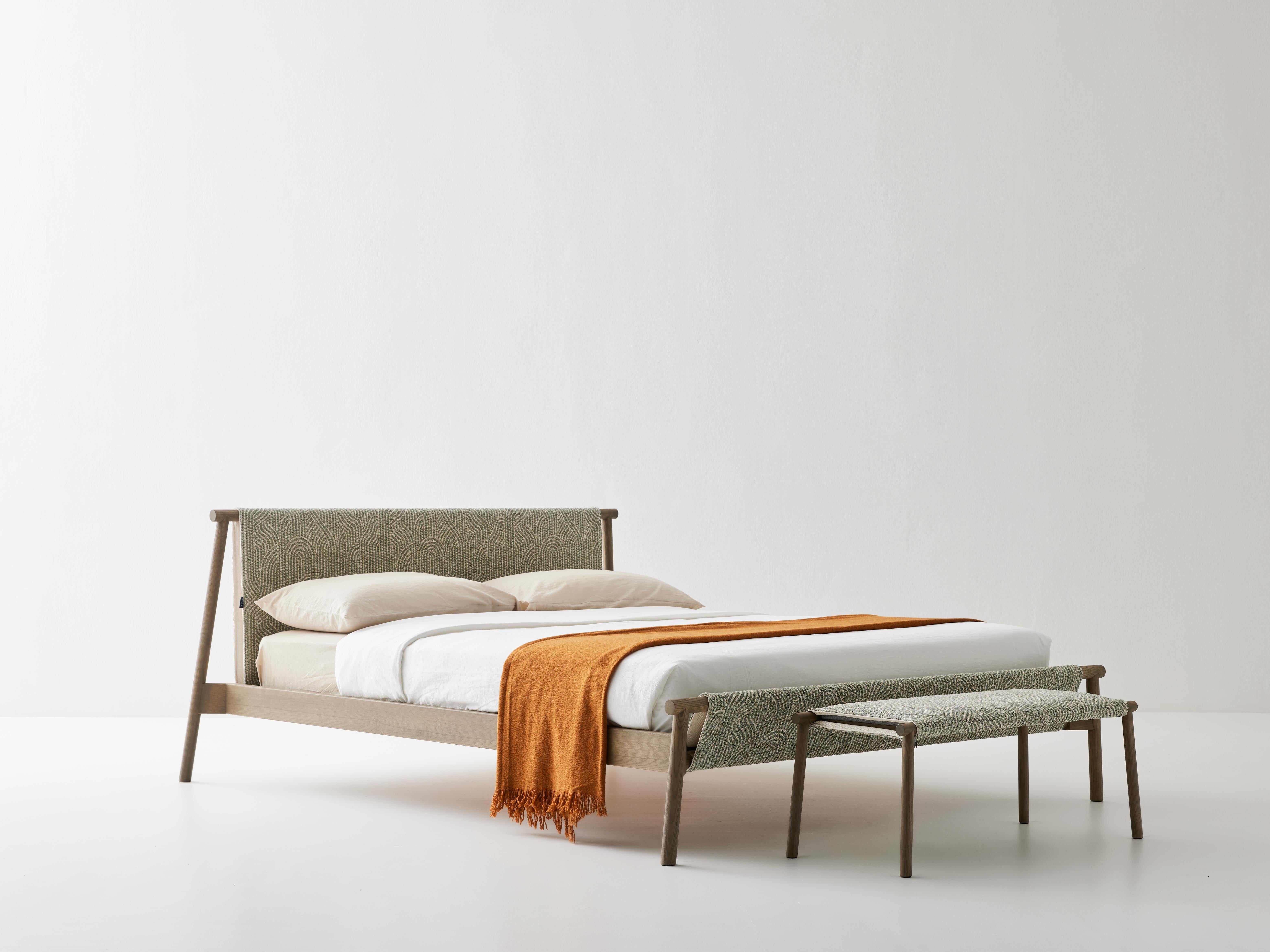 The new Jack is the reinterpretation of the first collection designed by Zanellato / Bortotto for the Bolzan company, in 2017. Wanting to create a timeless object that could last as long as possible, the designers chose not to design a new bed, but