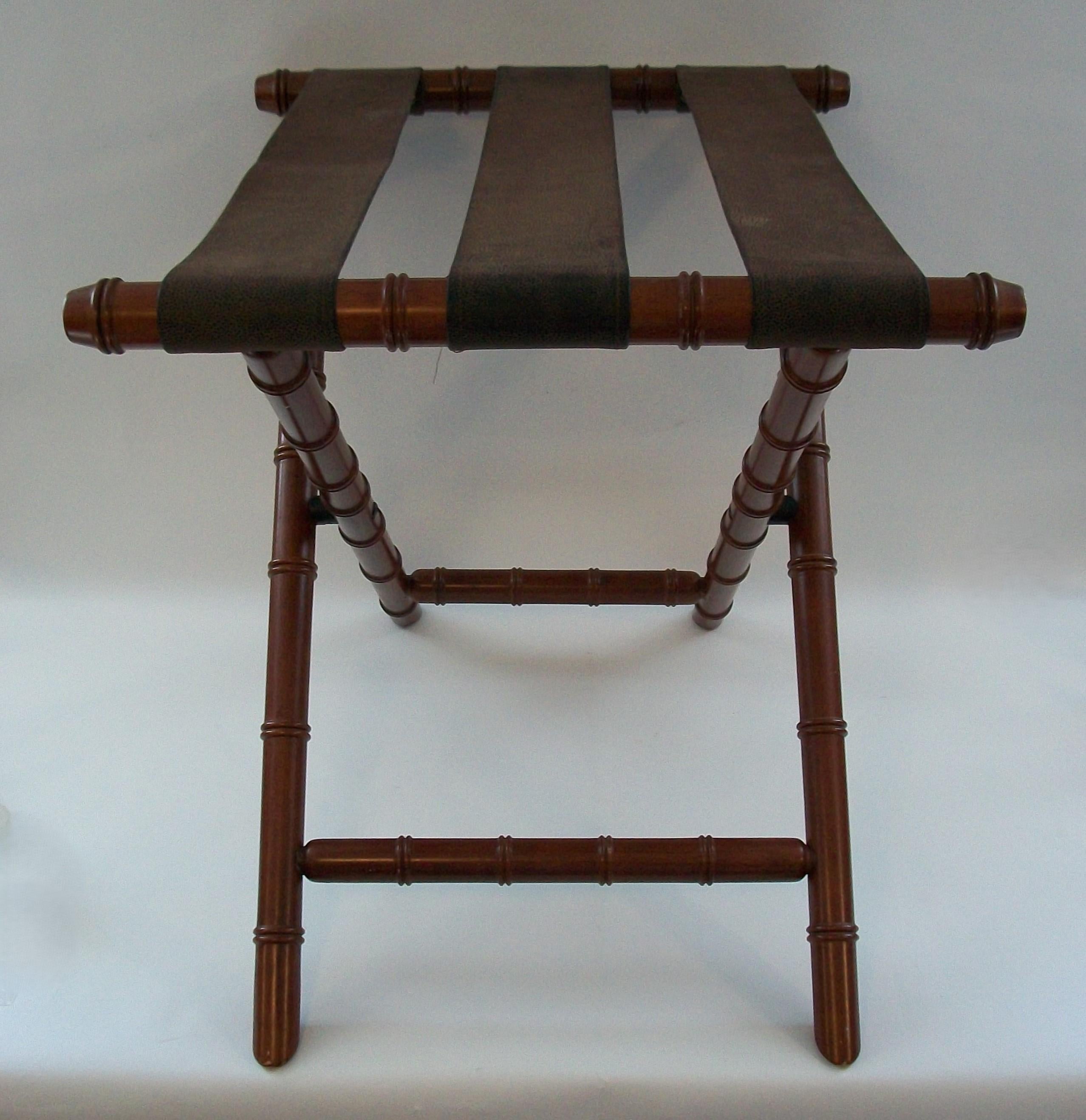 BOMBAY CO. Butler's Tablett-Tischsockel aus Kunstbambus im Vintage-Stil - USA - ca. 1990er Jahre im Angebot 1