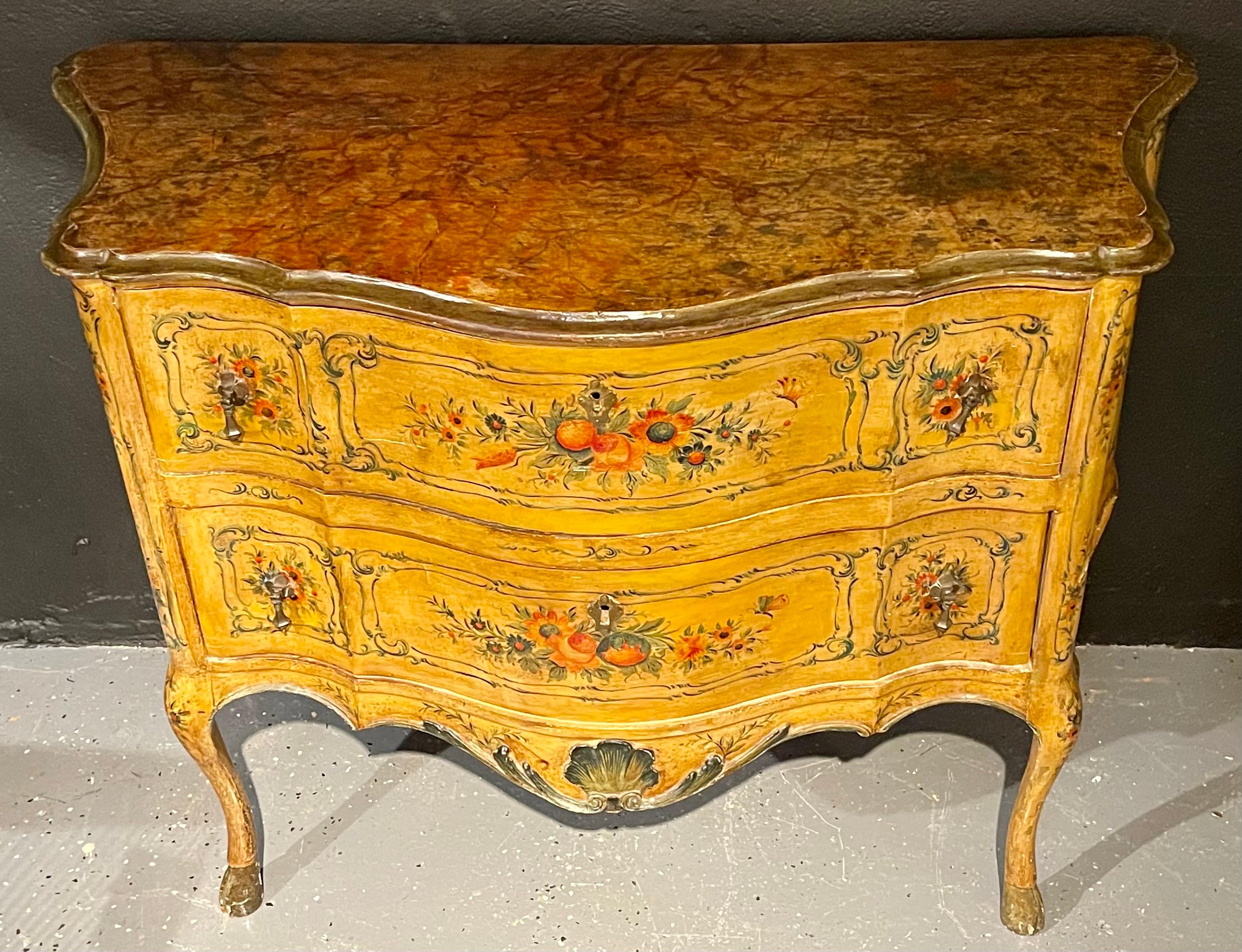 Bombay Italian Commode, Chest Dresser Paint Decorated, 18th-19th Century In Good Condition In Stamford, CT