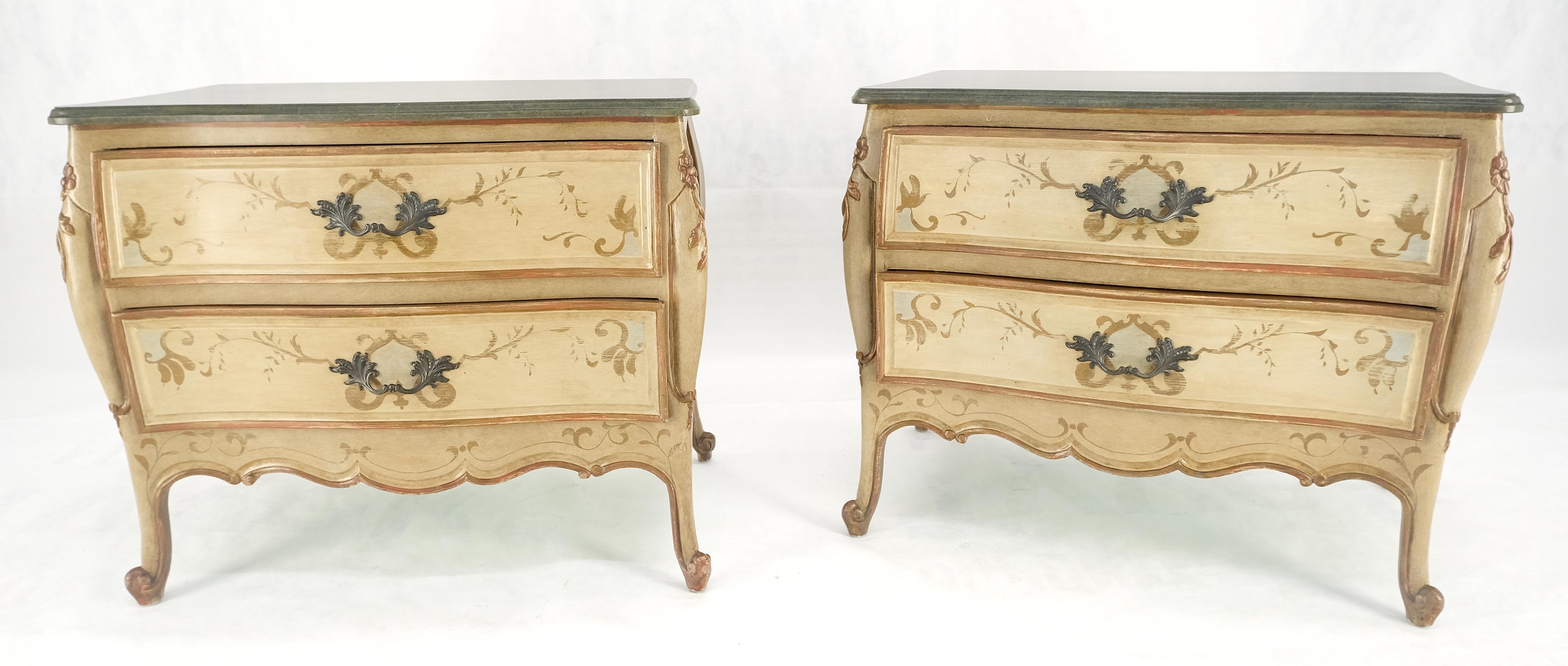 Bombay Paint Decorated Faux Marble Top Two Drawers Night Stands End Tables MINT! In condizioni buone in vendita a Rockaway, NJ