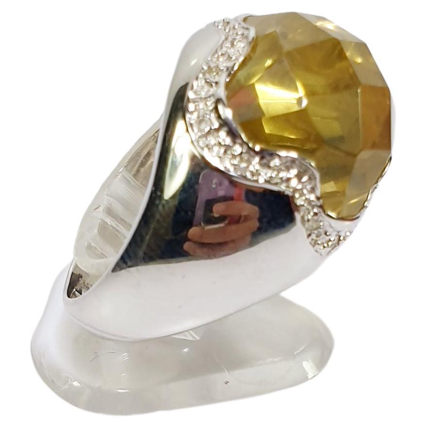 Modern Bombe Ring Lemmon Citrine Quartz with Fringe of Diamonds in 18k White Gold