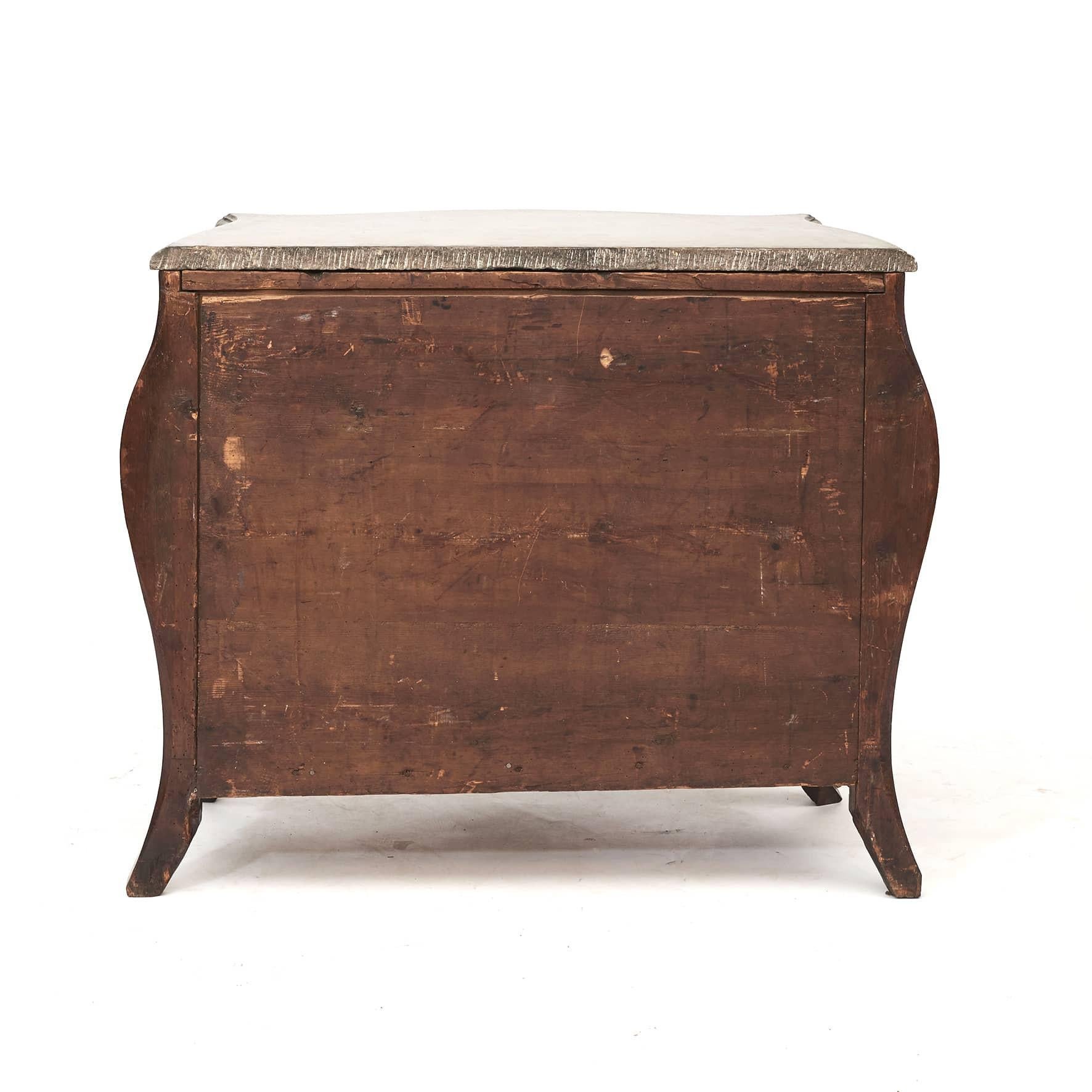 Bombé Shaped Swedish Rococo Chest Drawers with Øland Stone Top, 1760-1770 For Sale 10