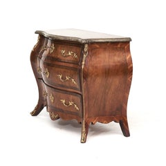 Bombé Shaped Swedish Rococo Chest Drawers with Øland Stone Top, 1760-1770