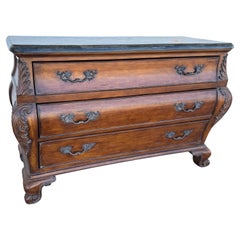 Commodes and Chests of Drawers