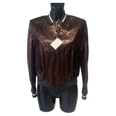 Bomber Brunello Cucinelli in pelle esotica metallizzata marrone, Italia, primi a